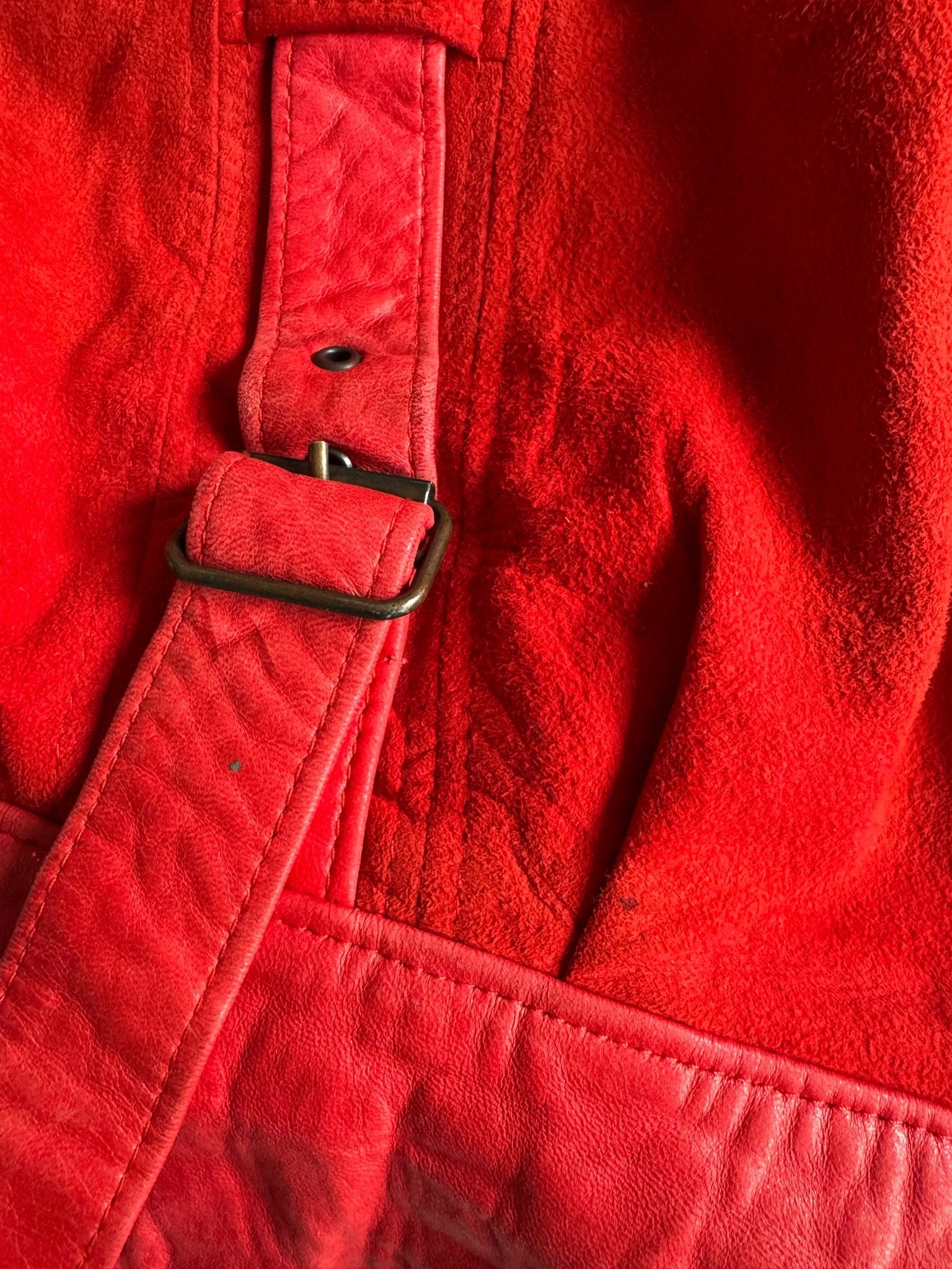 🍒 Geacă Vintage Damă din Piele & Suede Roșu – Made in Germany – M/L - anbracaminte