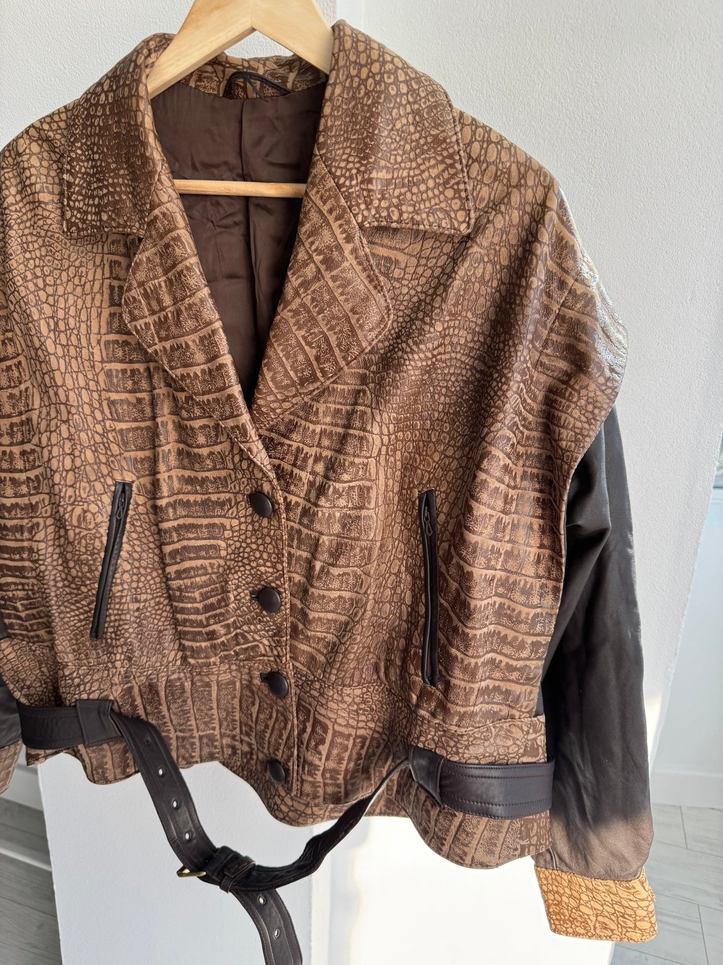 🤎 Geacă Vintage Damă din Piele Texturată Maro – M/L - anbracaminte