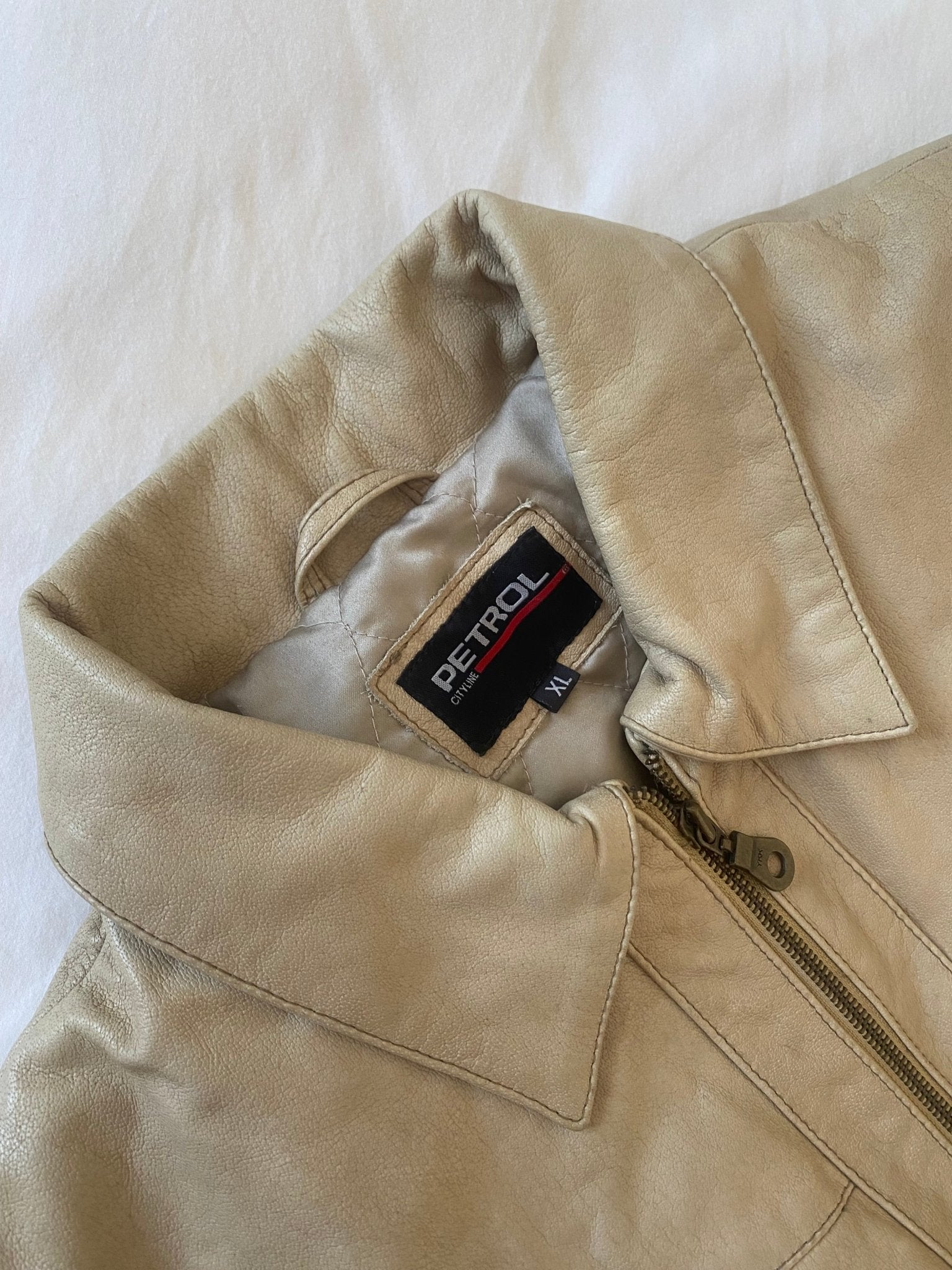 Geacă vintage din piele crem – Mărimea XL – Bărbați – Anii ’90 - anbracaminte