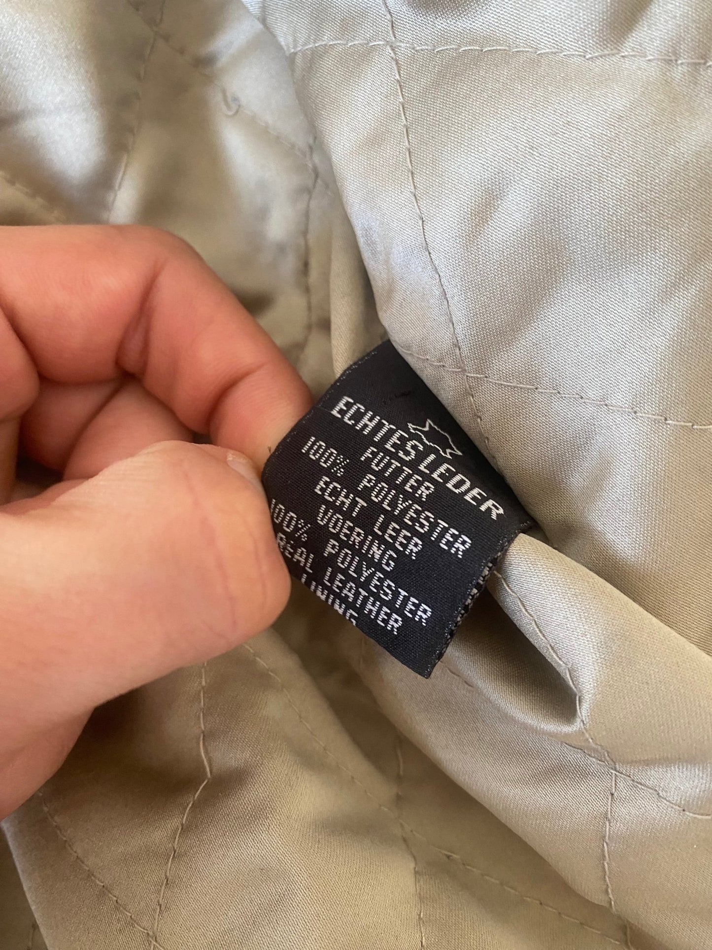 Geacă vintage din piele crem – Mărimea XL – Bărbați – Anii ’90 - anbracaminte
