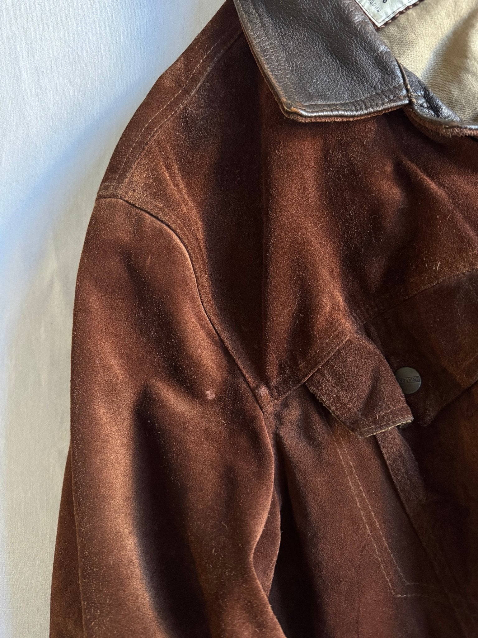 🏍️ Geacă vintage din piele întoarsă tip trucker – bărbați M – guler din piele, fabricată în Franța - anbracaminte