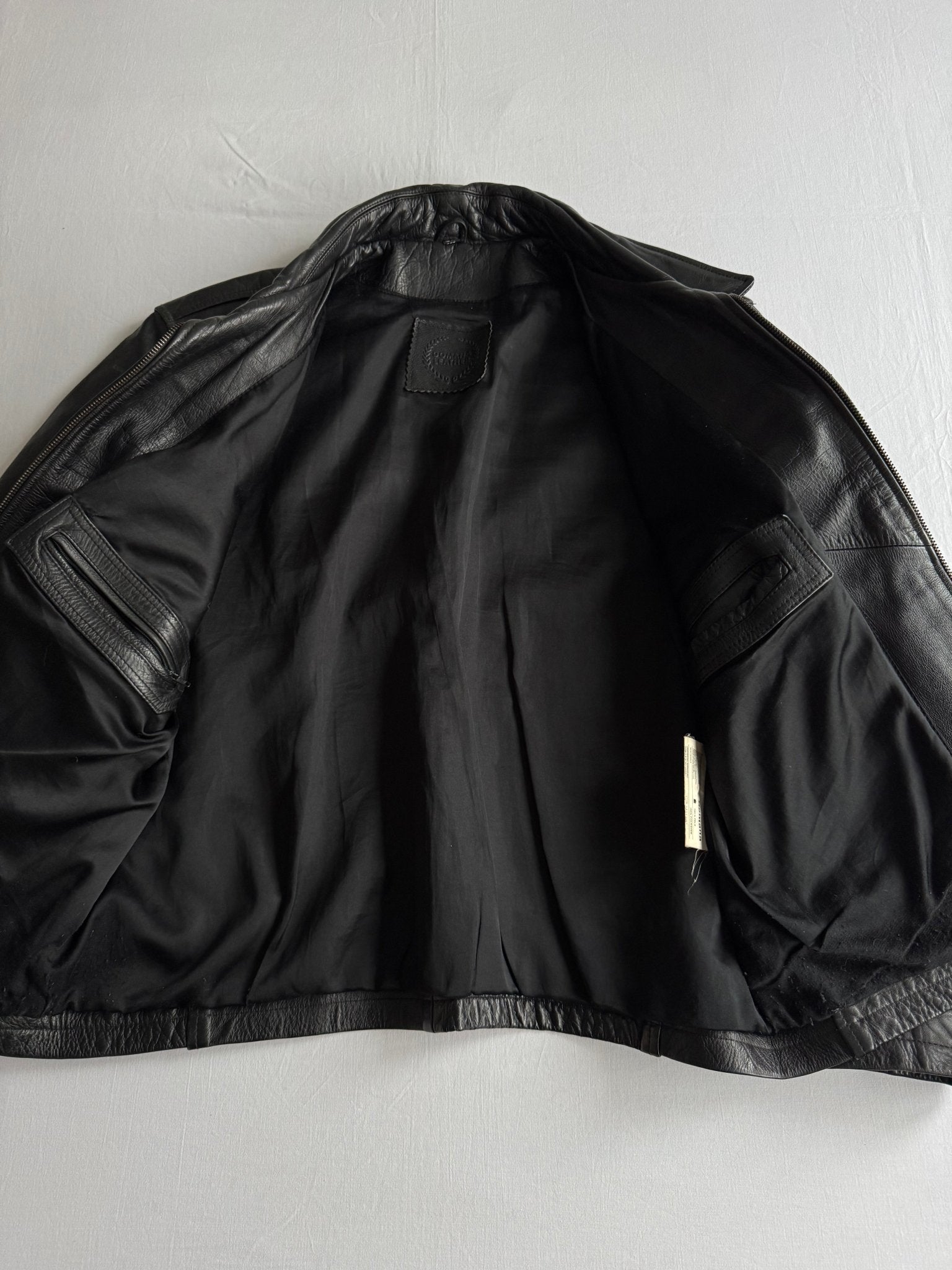 🧥 Geacă Vintage din Piele Neagră Cropped – XL - anbracaminte