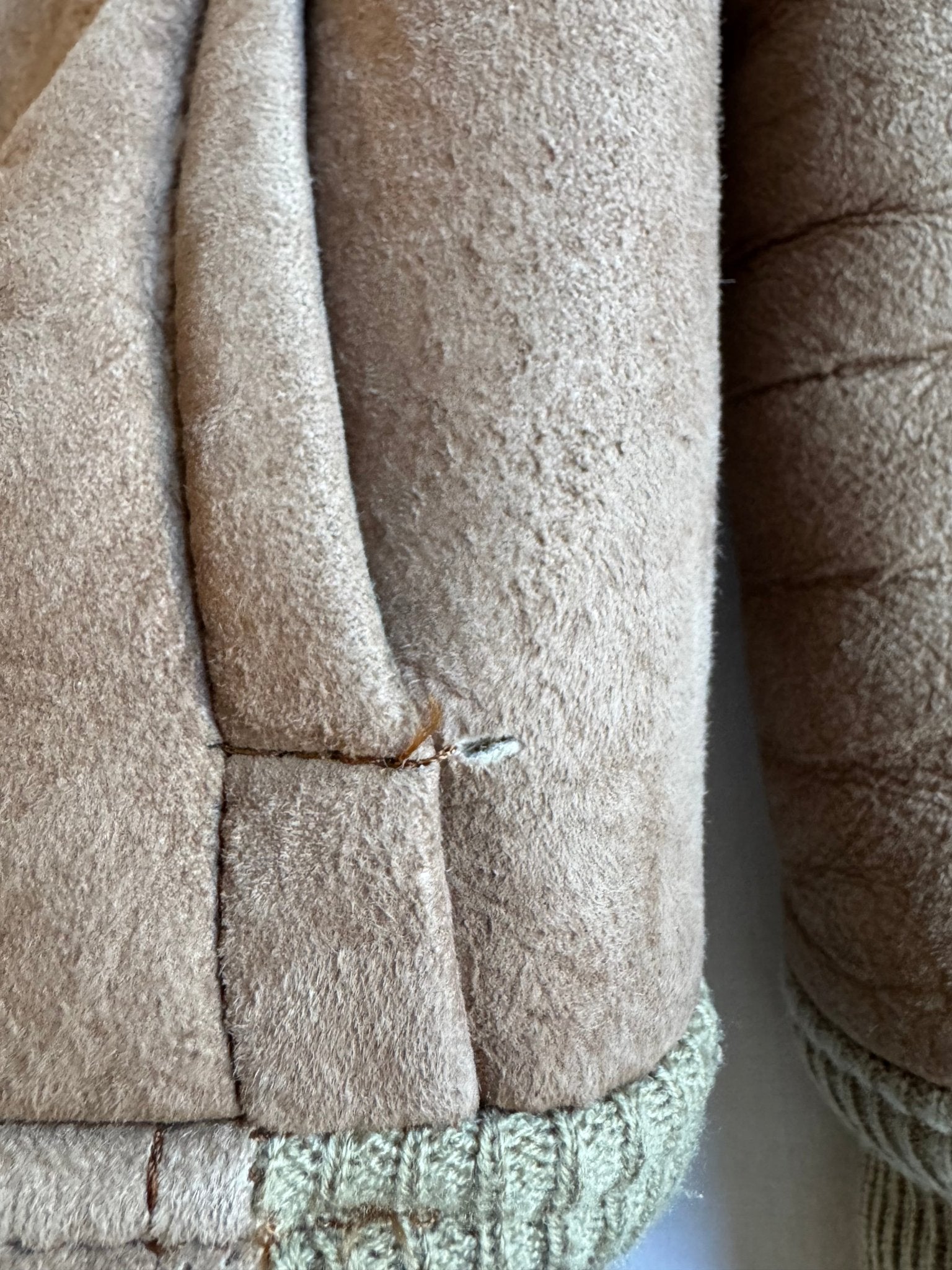 🐑 Geacă Vintage din Shearling Natural Maro Deschis – M (Cropped Bomber Fit) - anbracaminte