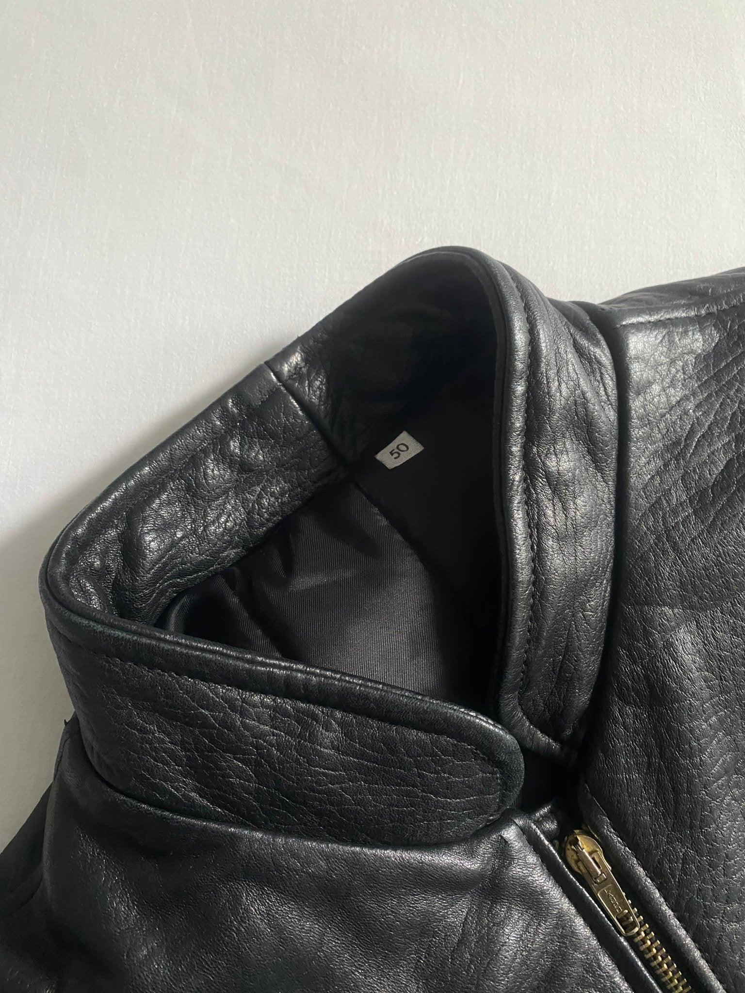Geacă Vintage Neagră din Piele – Mâneci Detașabile, Made in Italy - anbracaminte