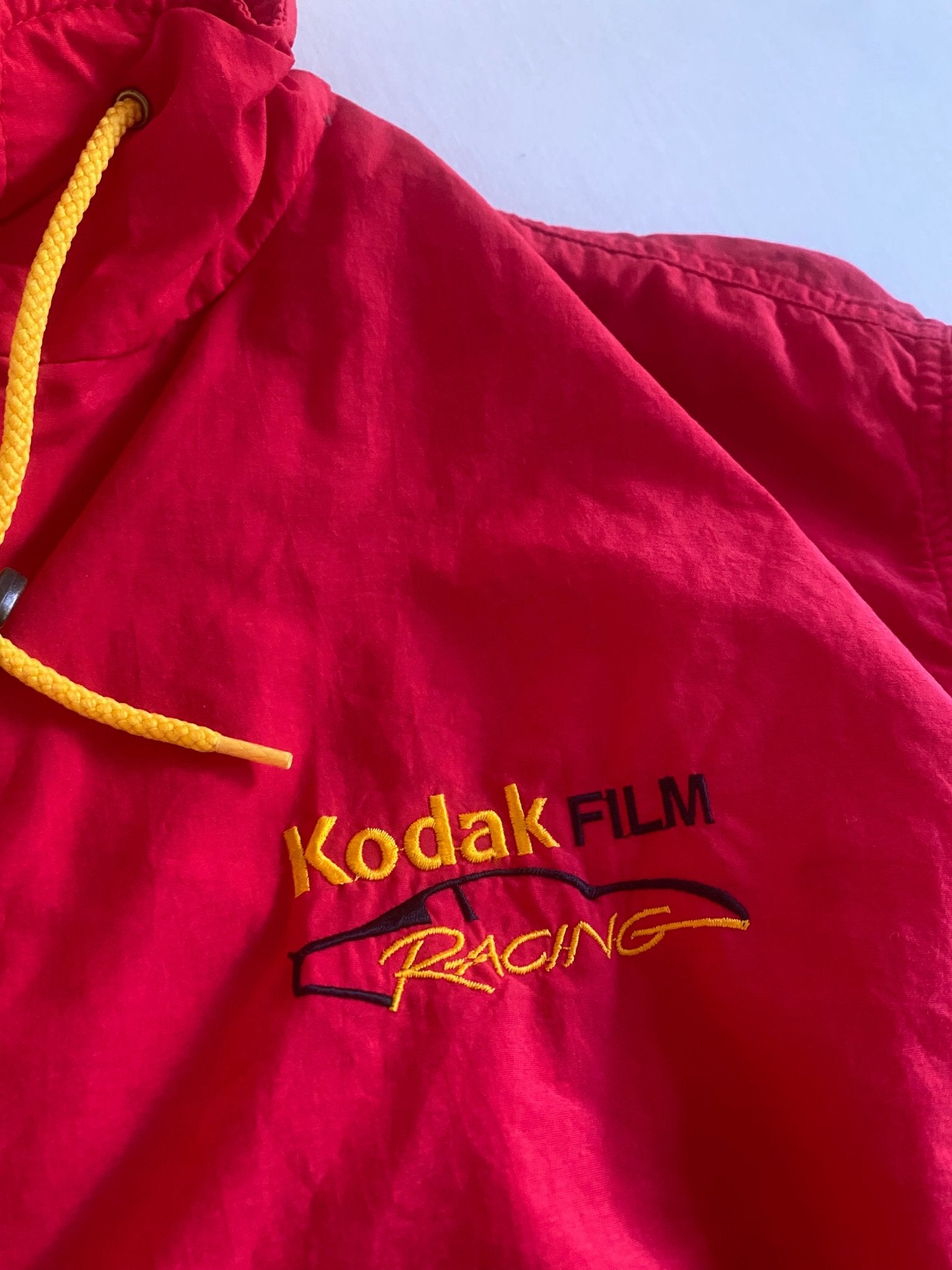 Geacă Windbreaker Vintage Kodak Racing Team – Roșu – Made in USA – Mărime XL - anbracaminte