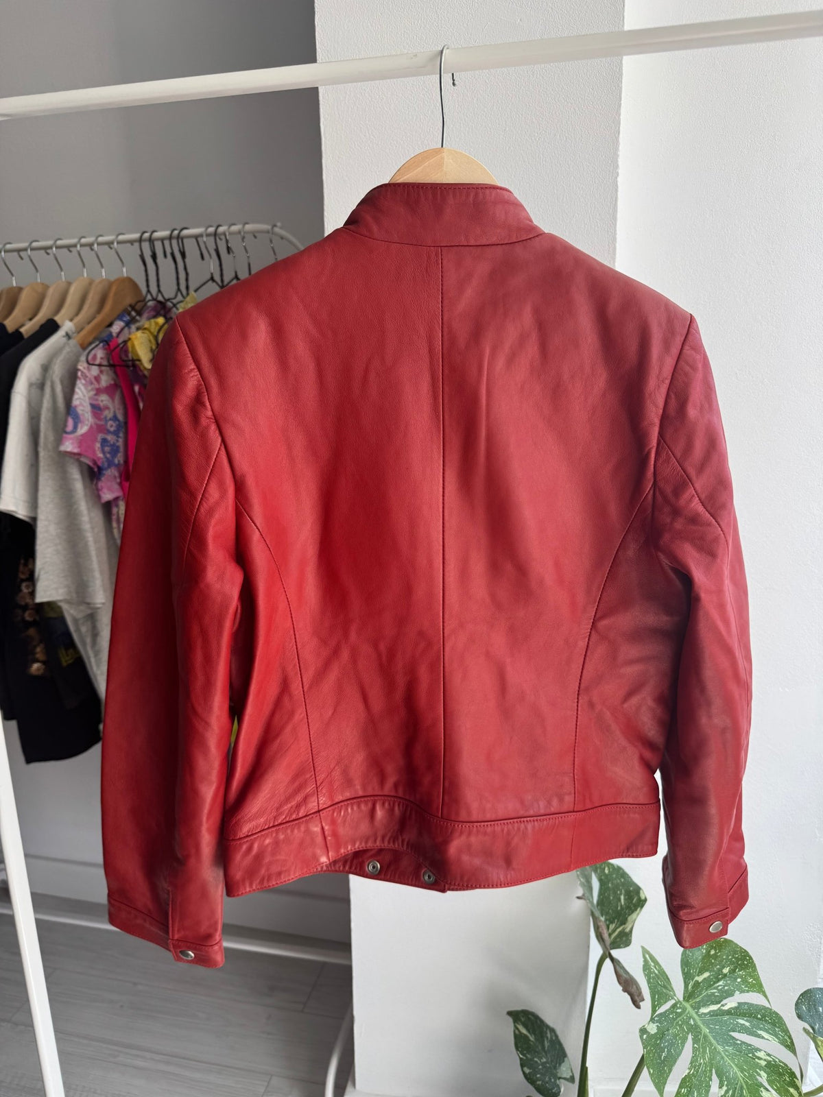 🍒 Geacă Y2K Cafe Racer din Piele Roșie – L Damă - anbracaminte