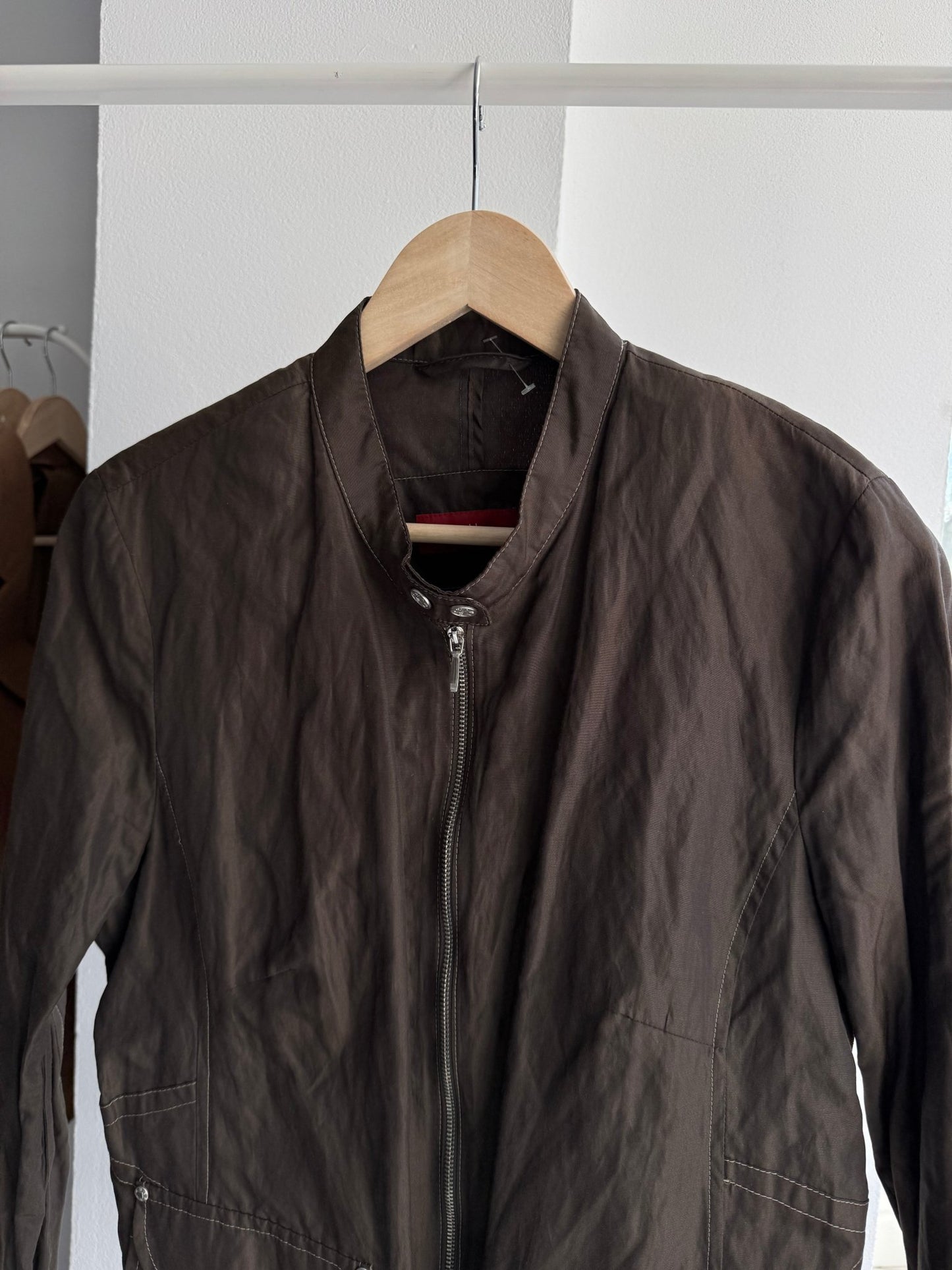 🏁 Geacă Y2K Damă Cafe Racer cu Finish Metalic – M/L (40) - anbracaminte