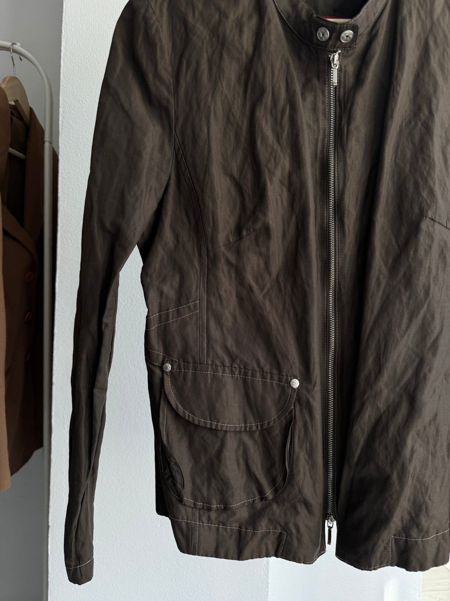 🏁 Geacă Y2K Damă Cafe Racer cu Finish Metalic – M/L (40) - anbracaminte