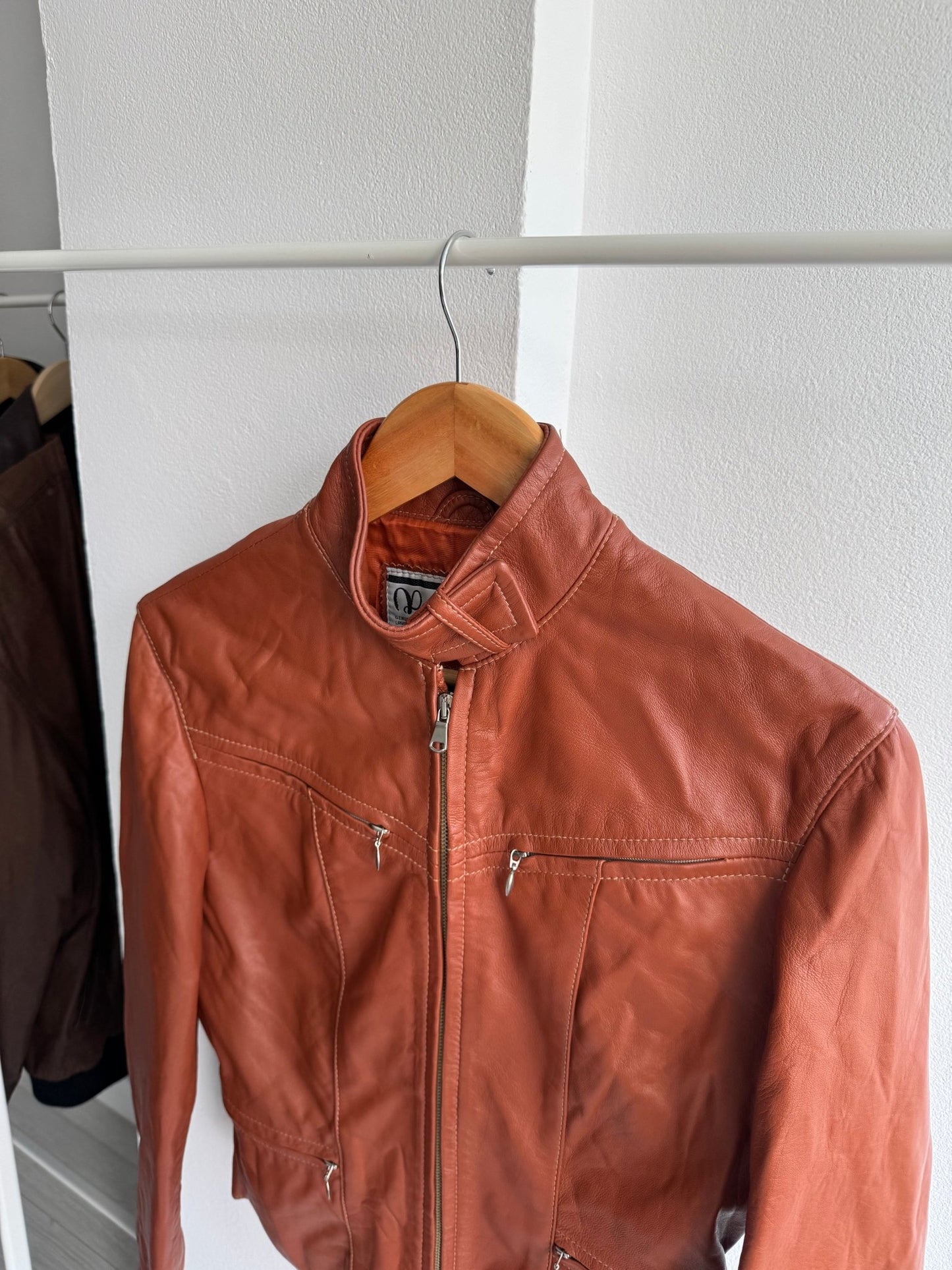 🤎 Geacă Y2K Damă Cafe Racer din Piele Caramel Brown – M (IT 42) – Made in Italy - anbracaminte