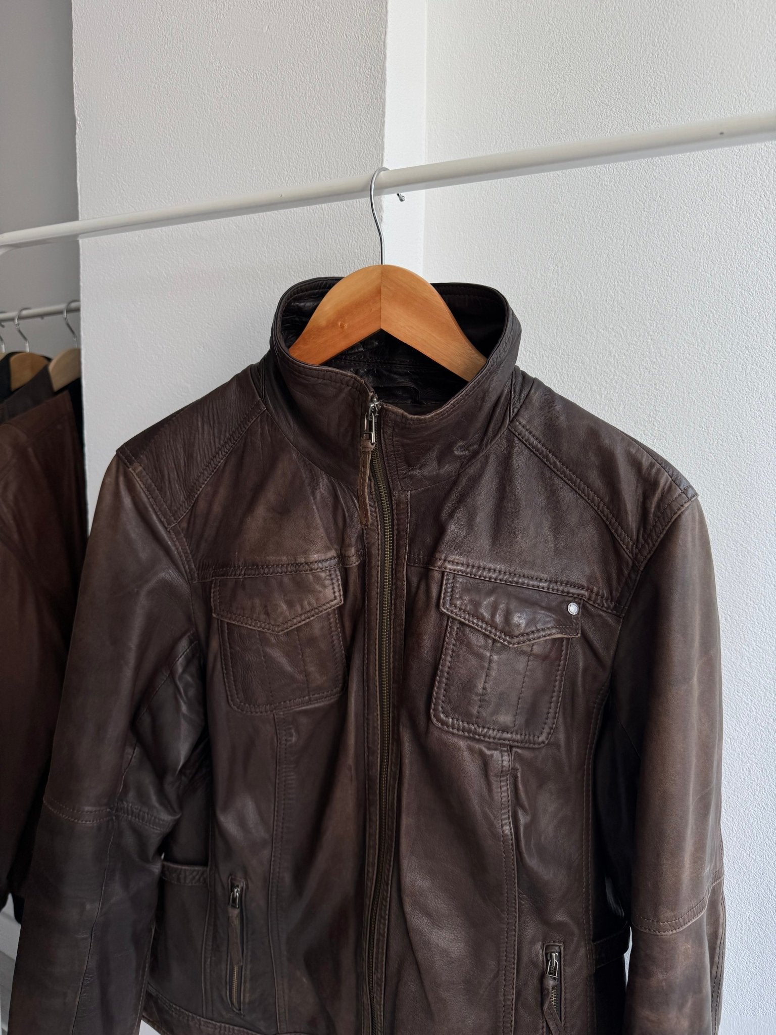 🤎 Geacă Y2K Damă din Piele de Miel Maro – Faded & Patina – M/L - anbracaminte