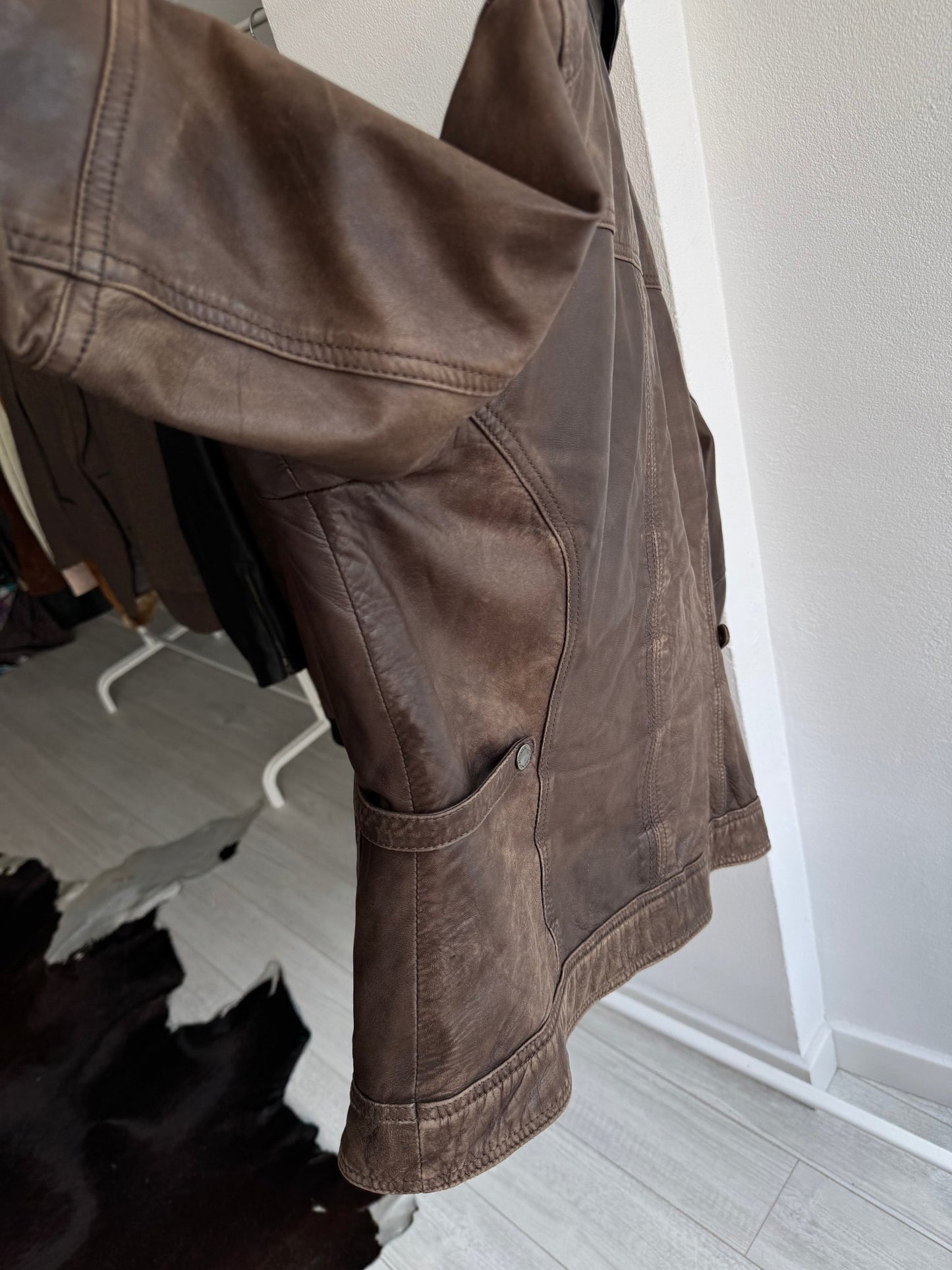 🤎 Geacă Y2K Damă din Piele de Miel Maro – Faded & Patina – M/L - anbracaminte
