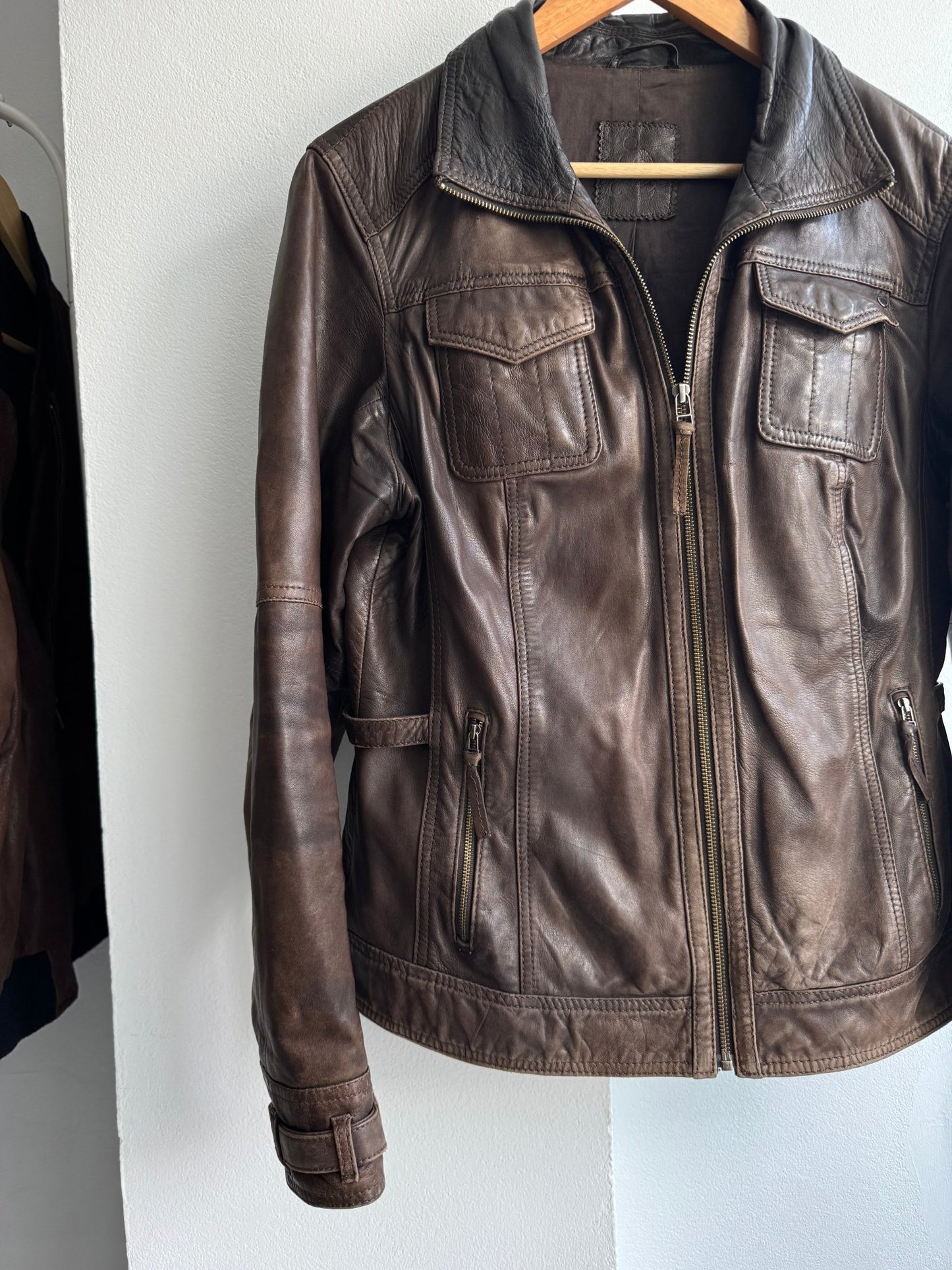 🤎 Geacă Y2K Damă din Piele de Miel Maro – Faded & Patina – M/L - anbracaminte