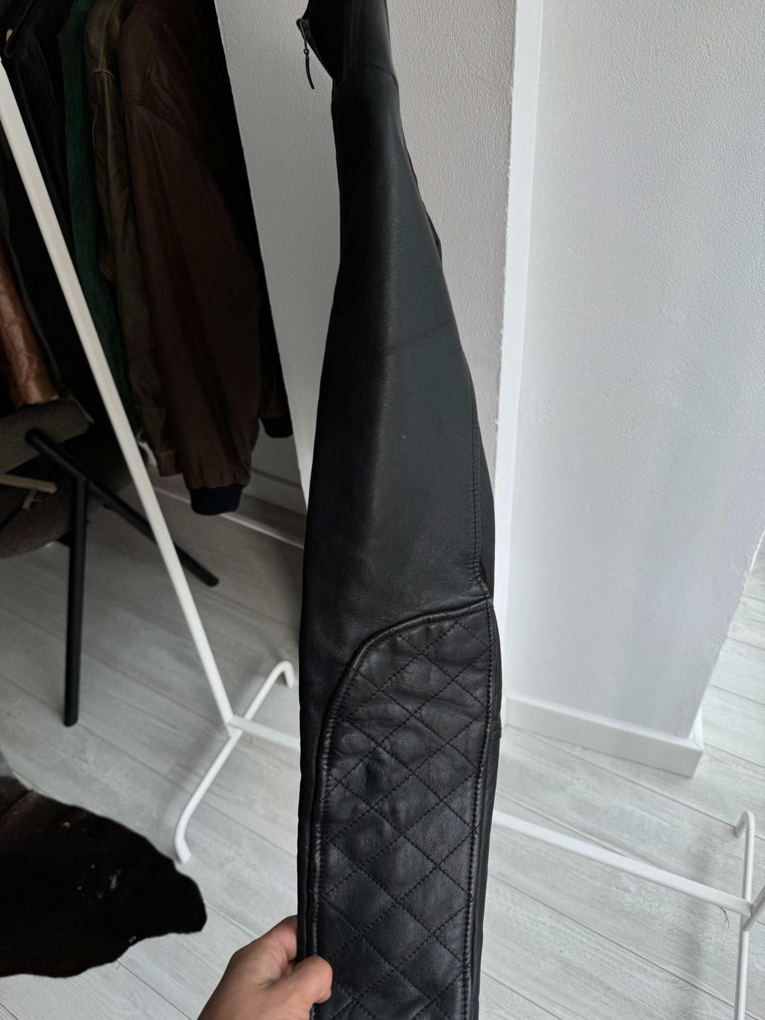 🏍️ Geacă Y2K Damă din Piele Neagră – IT 44 (M) – Made in Italy - anbracaminte
