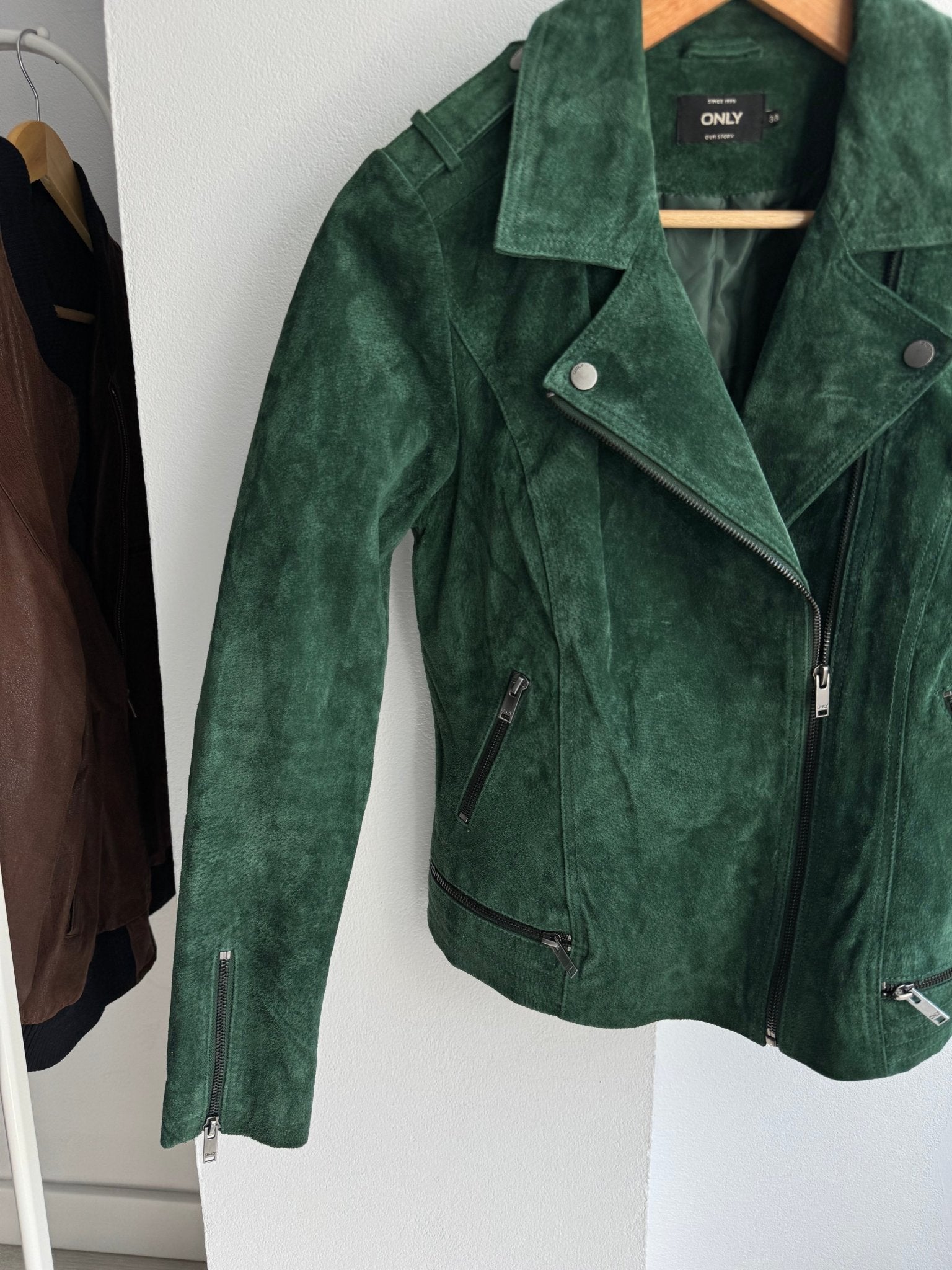 🌳 Geacă Y2K Damă din Suede Verde – Biker Jacket – M (38) - anbracaminte