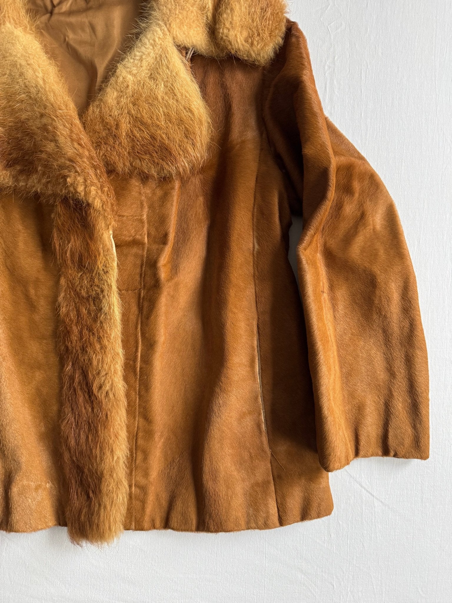 🧥 Haină vintage tip Pea Coat din piele cu păr natural de vacă și blană de vulpe (Mărime aproximativă - M Femei) - anbracaminte