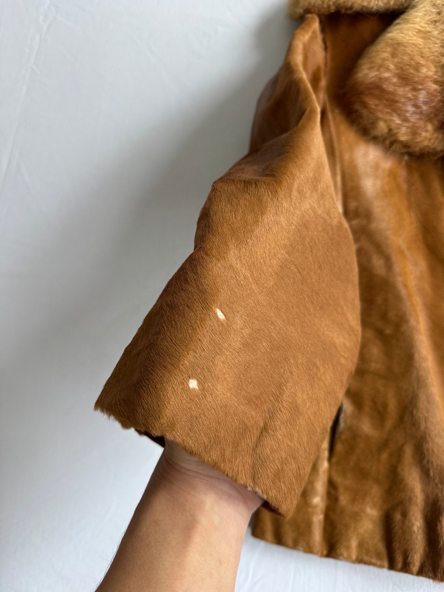 🧥 Haină vintage tip Pea Coat din piele cu păr natural de vacă și blană de vulpe (Mărime aproximativă - M Femei) - anbracaminte