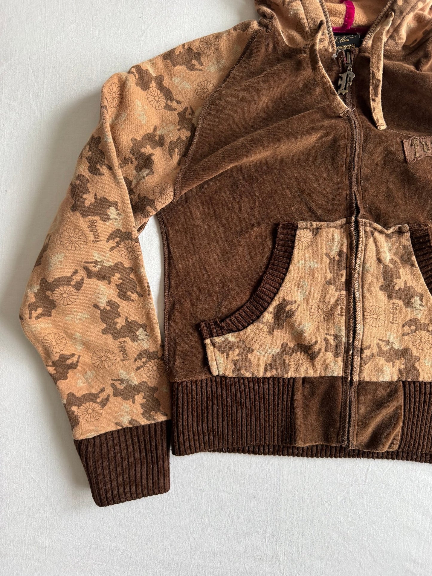 🤎 Hanorac Y2K Damă Velour Maro cu Print – S - anbracaminte