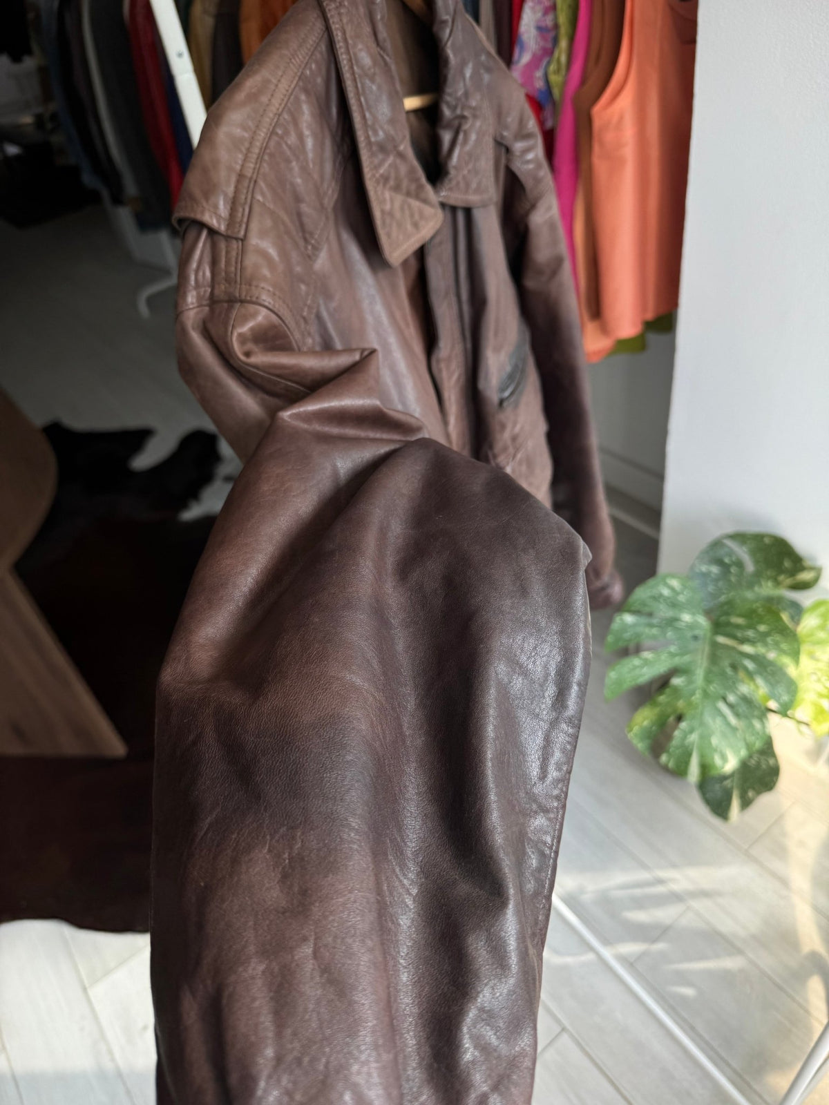 ✈️ Jachetă Piele Bomber Vintage Maro Închis | Cropped şi Boxy | Patină Naturală – L Oversized / XL Bărbați - anbracaminte