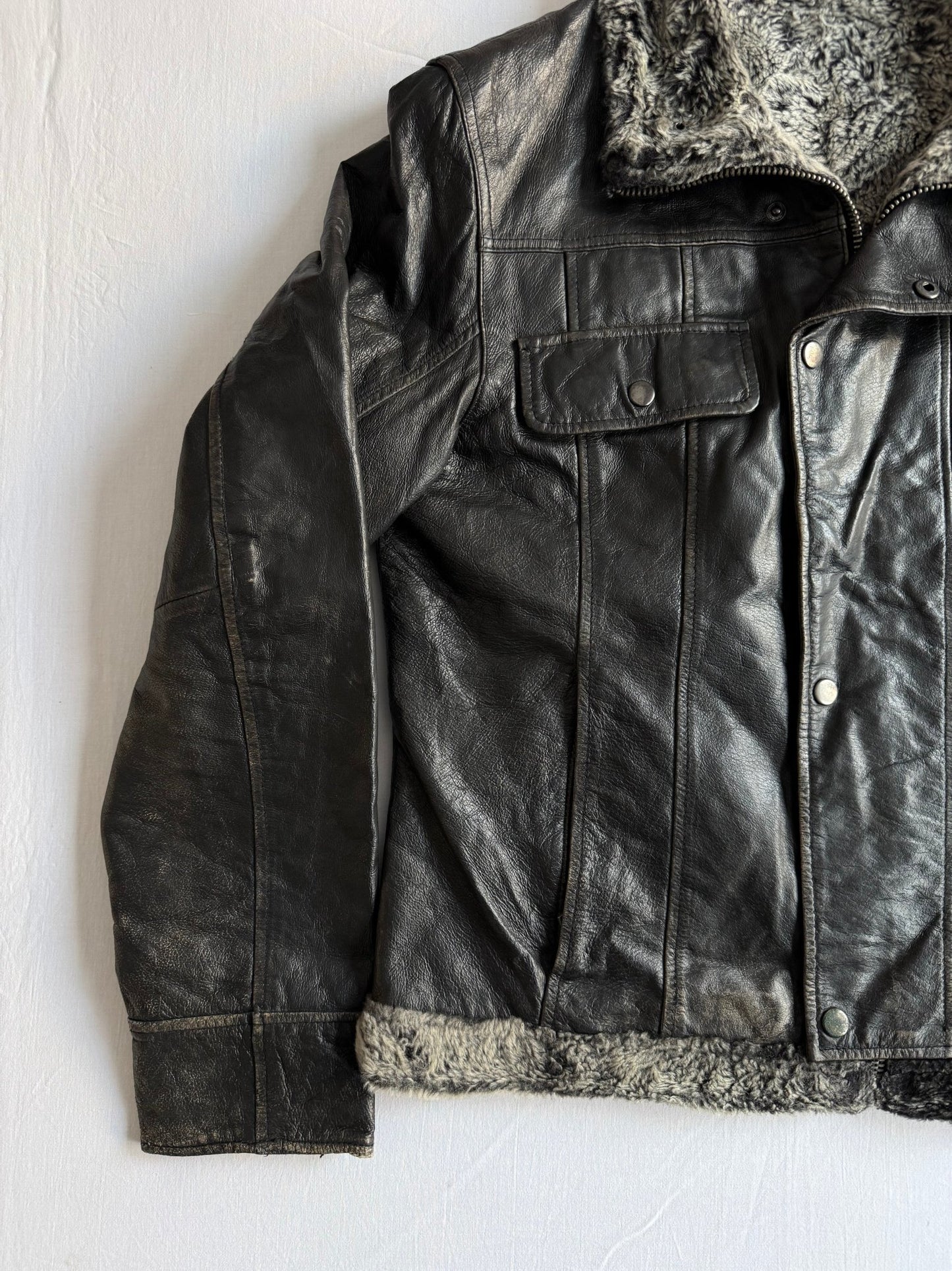 🧥 Jachetă Y2K Cropped din Piele cu Căptușeală Sherpa – 48 (M Bărbați) - anbracaminte