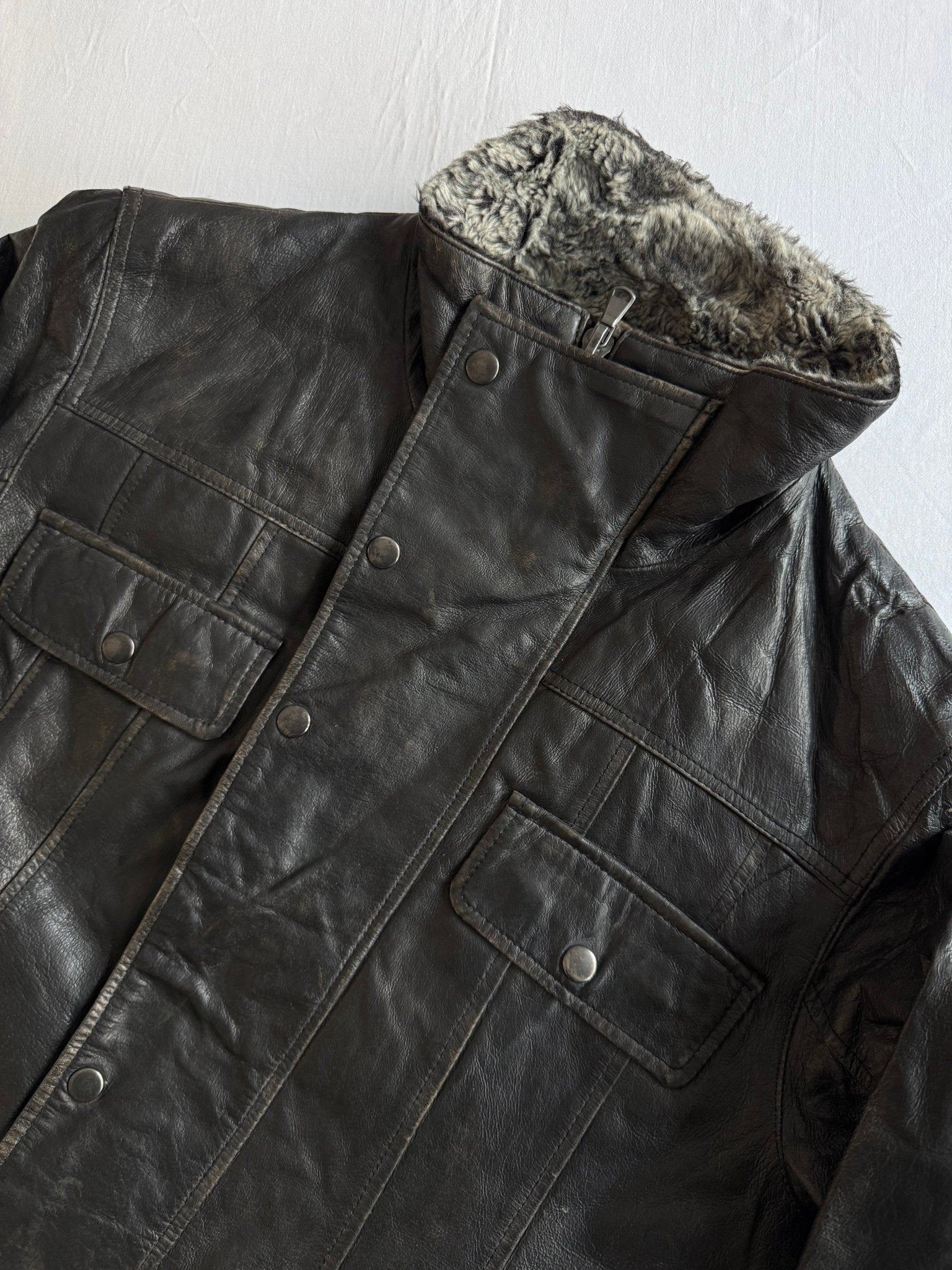 🧥 Jachetă Y2K Cropped din Piele cu Căptușeală Sherpa – 48 (M Bărbați) - anbracaminte