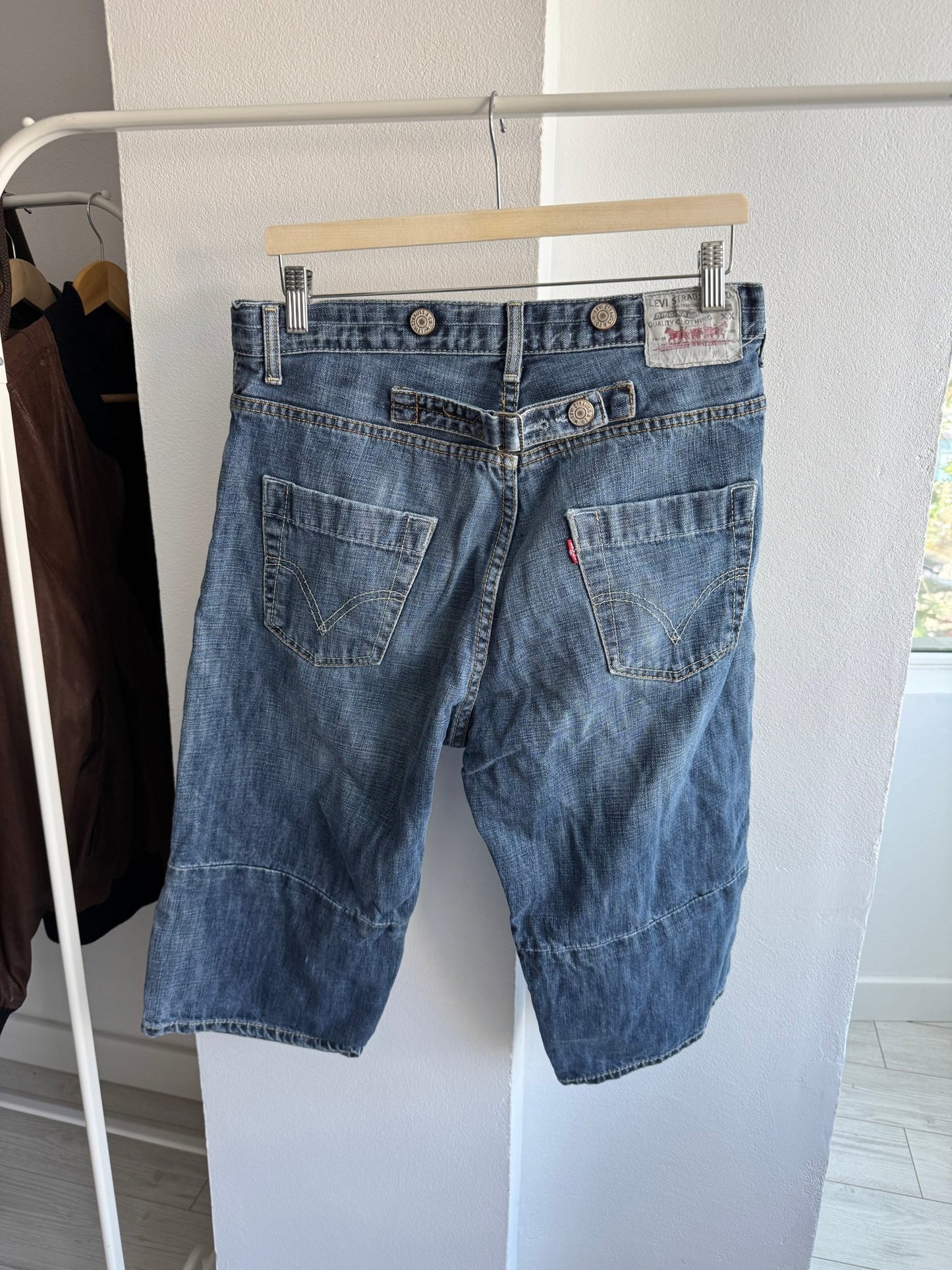 👖 Jorts Y2K Levi’s 3/4 cu Buckle Back – S - anbracaminte