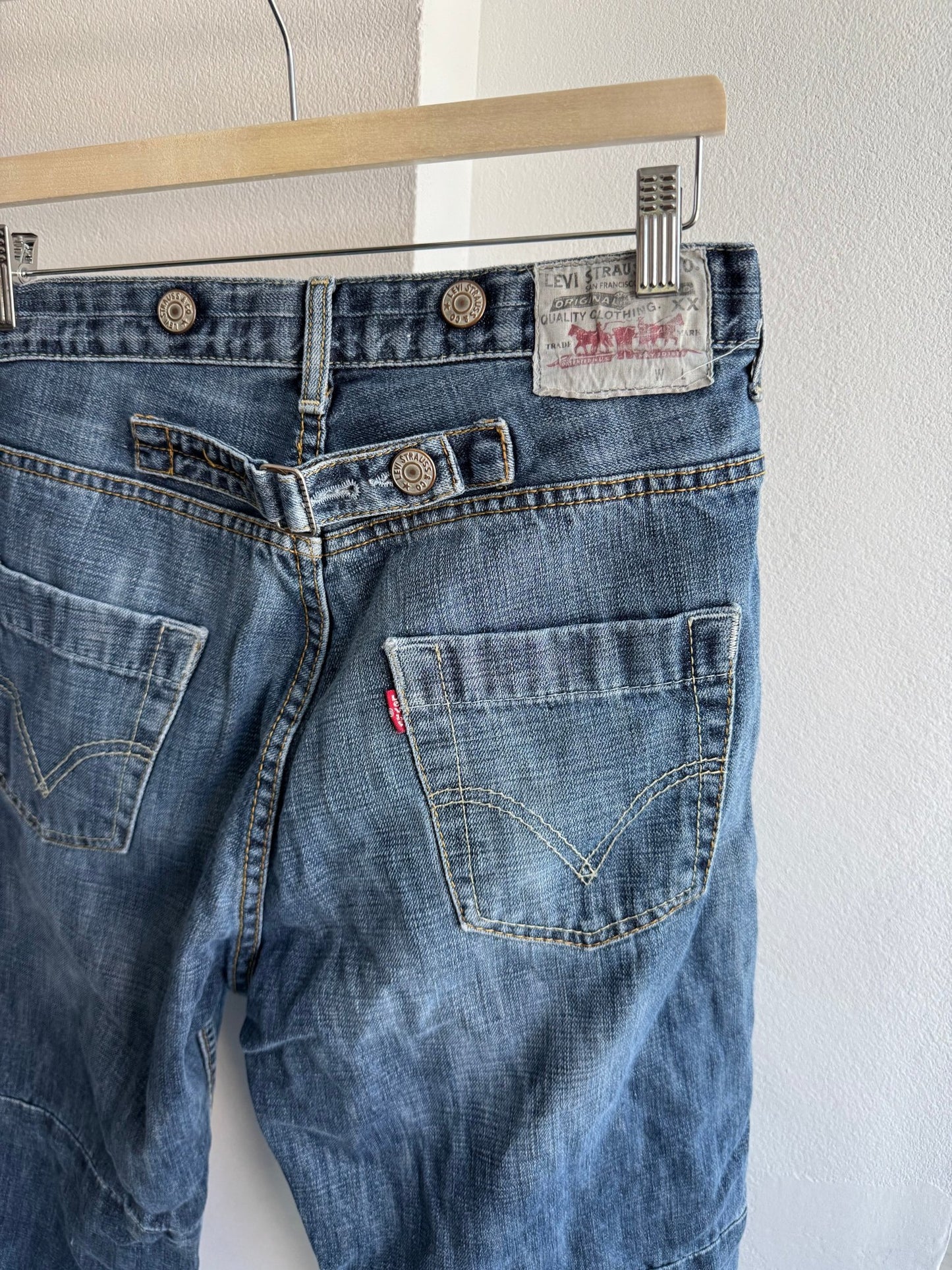 👖 Jorts Y2K Levi’s 3/4 cu Buckle Back – S - anbracaminte