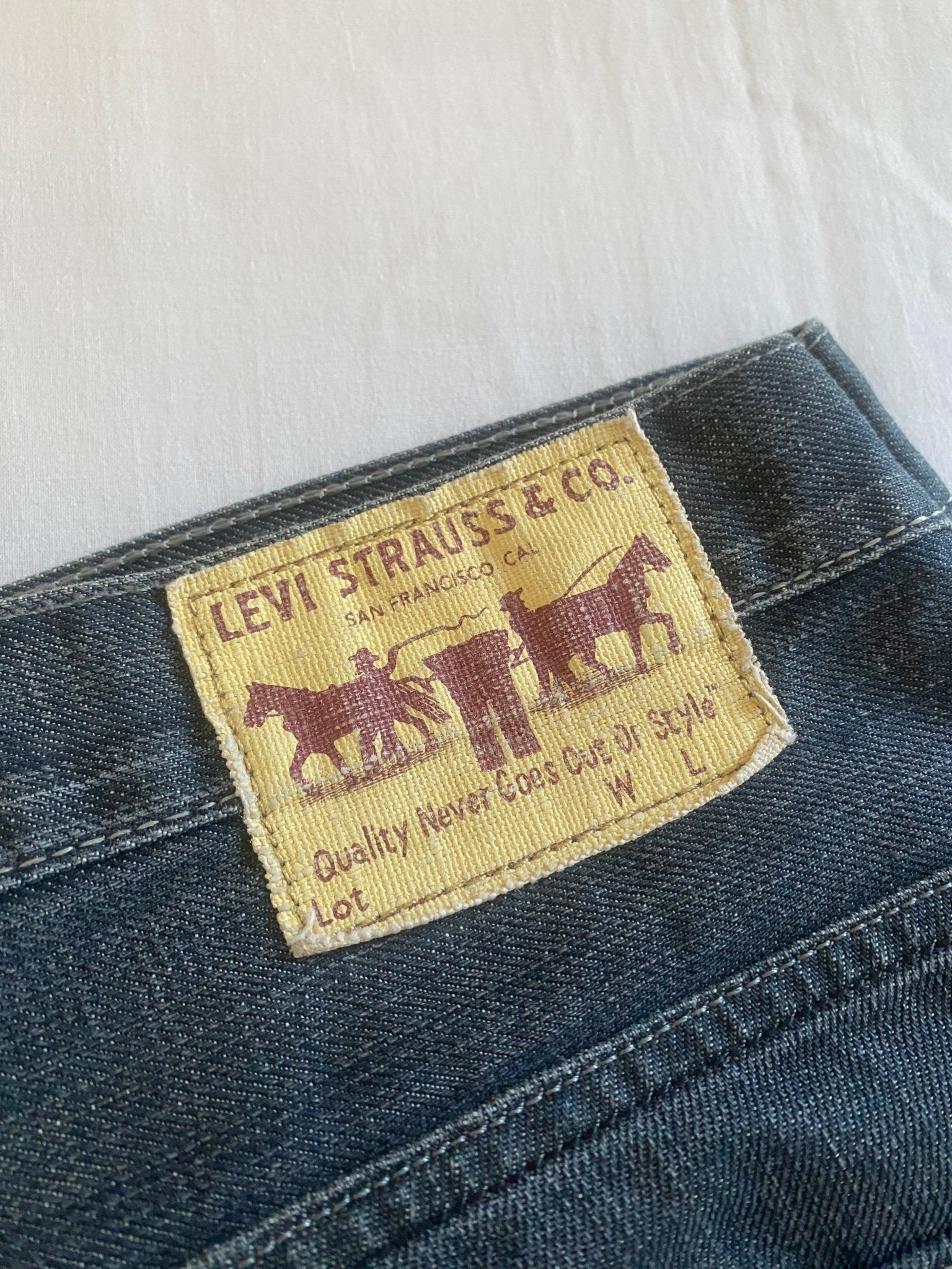 Levi's 504 Straight Fit Jeans - anbracaminte