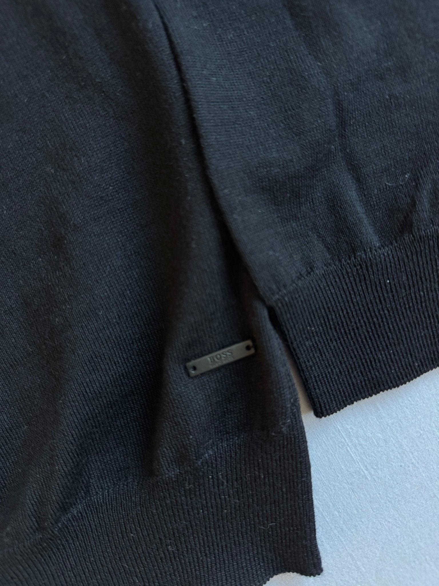 ☕️ Maletă Bărbați Hugo Boss din Lână Merino Neagră – L - anbracaminte