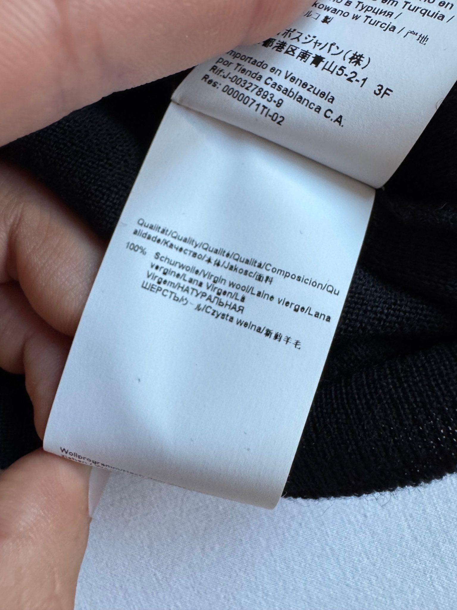 ☕️ Maletă Bărbați Hugo Boss din Lână Merino Neagră – L - anbracaminte