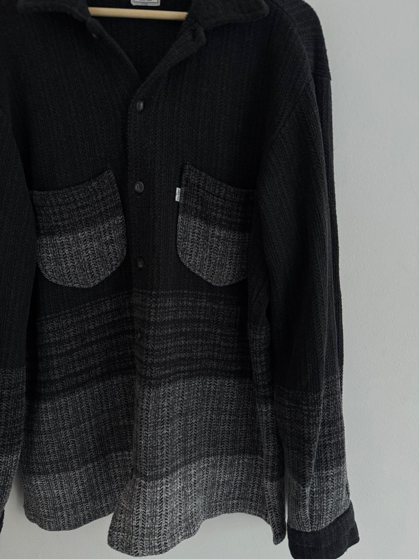 🧶 Overshirt Vintage Bărbați Levi’s Negru Tricotat din Bumbac și Acril – L - anbracaminte
