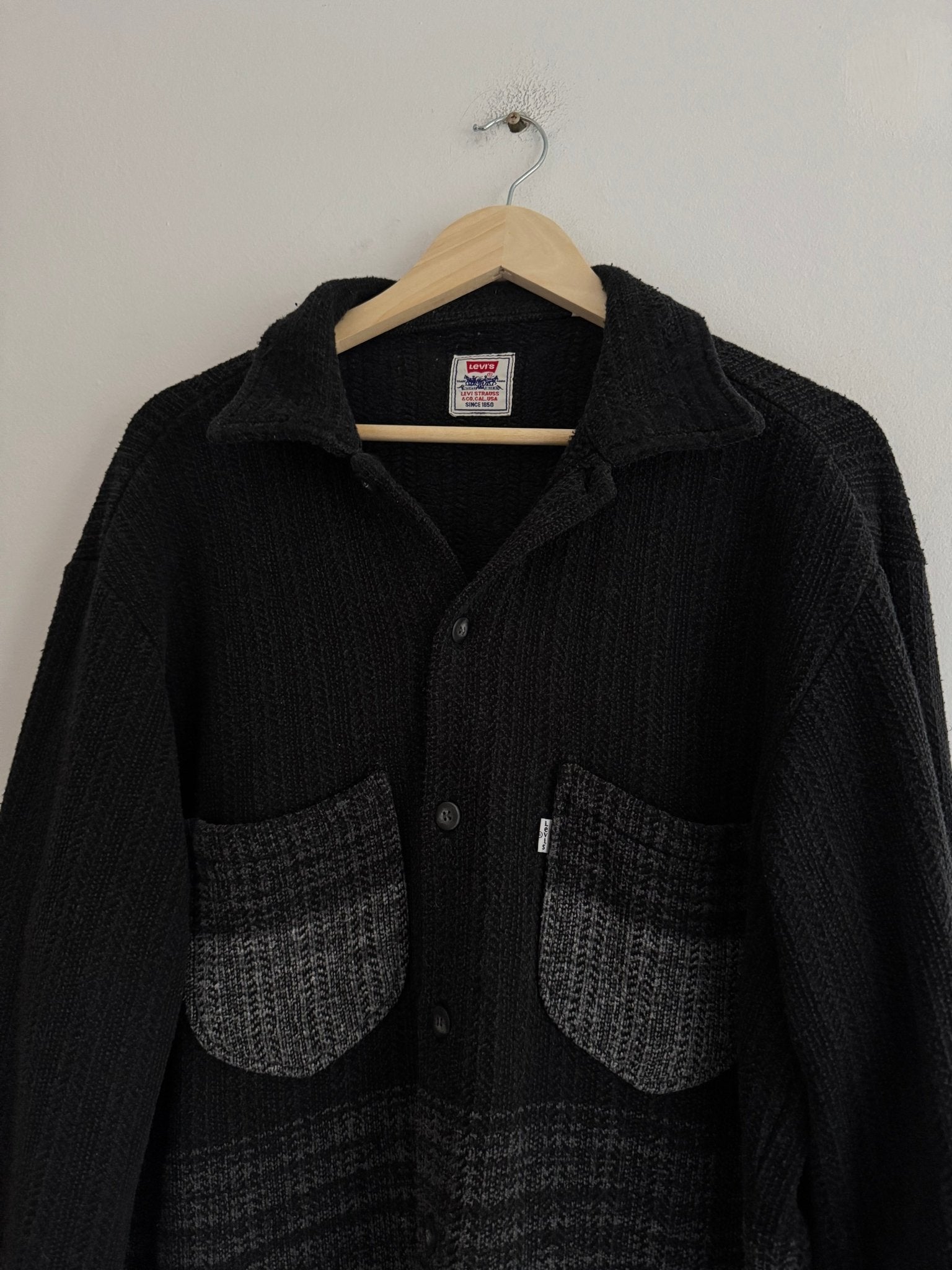 🧶 Overshirt Vintage Bărbați Levi’s Negru Tricotat din Bumbac și Acril – L - anbracaminte