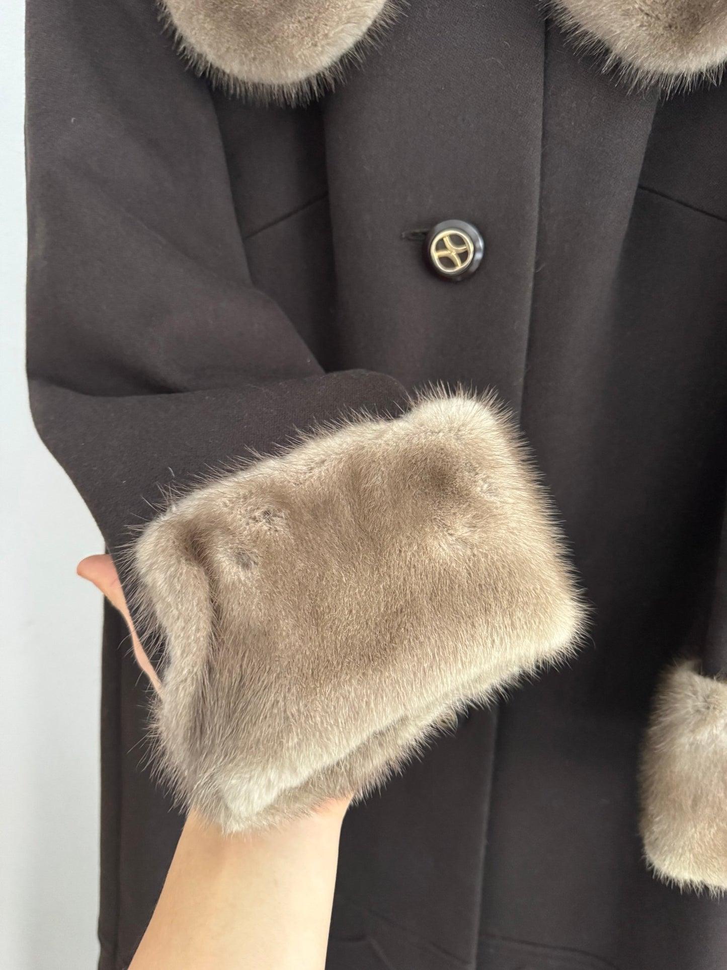🧥 Palton Vintage din Lână Virgină Maro Închis cu Blană Naturală – L/XL Femei - anbracaminte