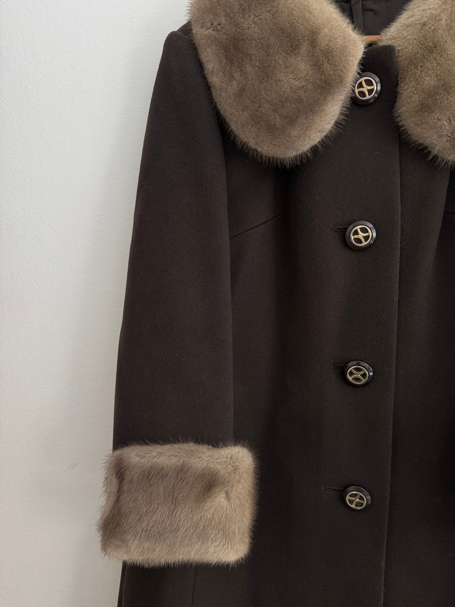 🧥 Palton Vintage din Lână Virgină Maro Închis cu Blană Naturală – L/XL Femei - anbracaminte