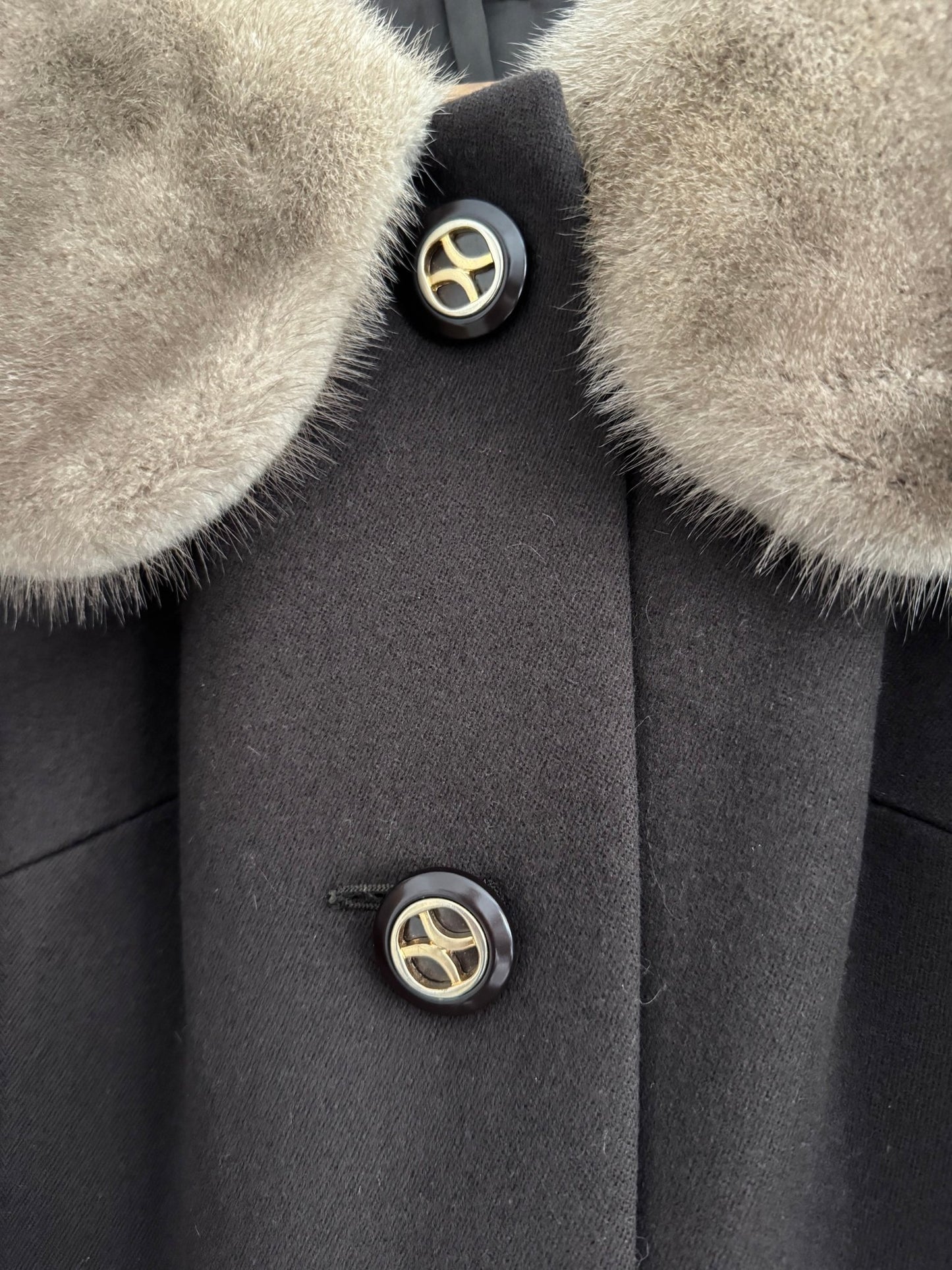 🧥 Palton Vintage din Lână Virgină Maro Închis cu Blană Naturală – L/XL Femei - anbracaminte