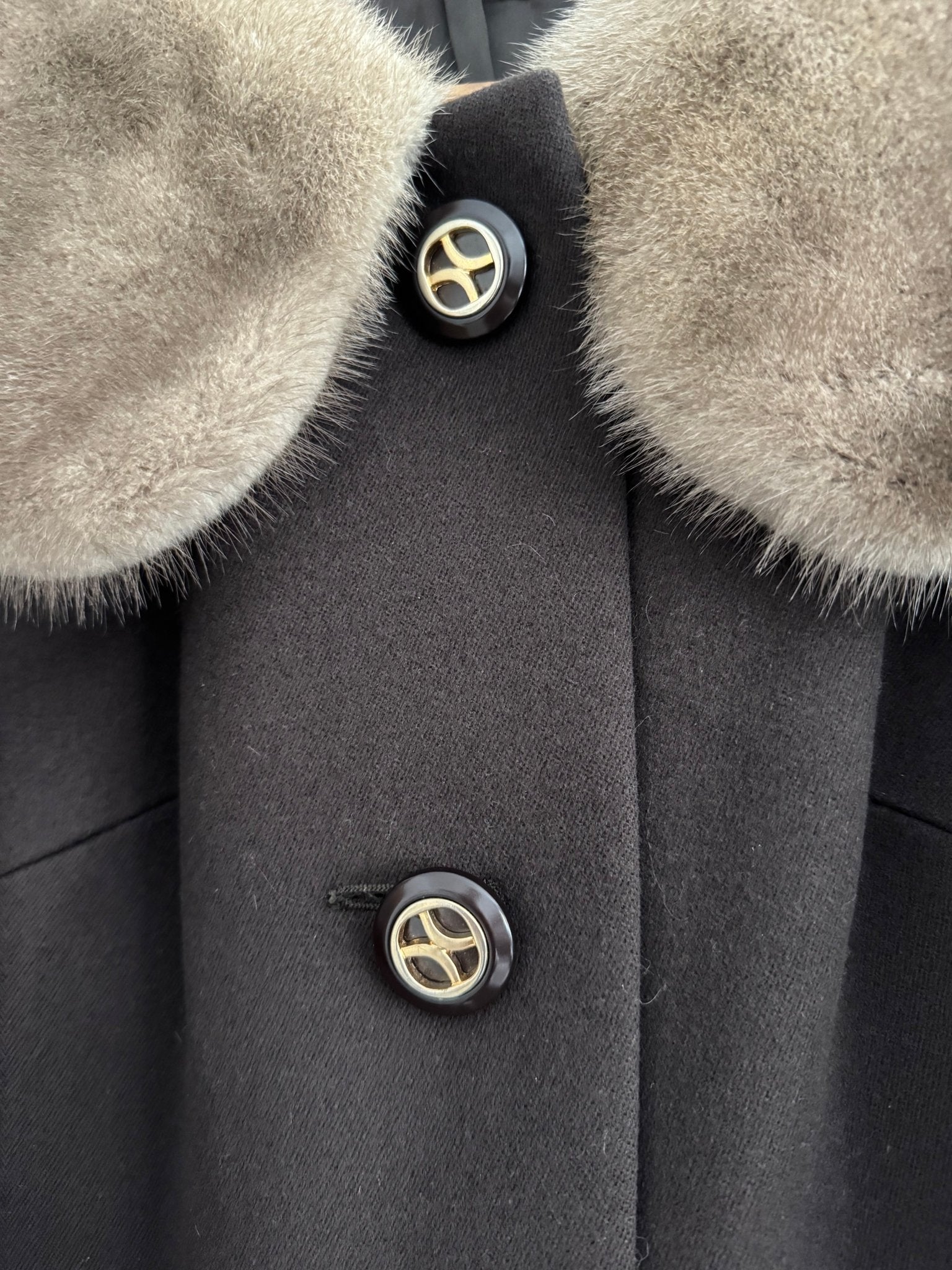 🧥 Palton Vintage din Lână Virgină Maro Închis cu Blană Naturală – L/XL Femei - anbracaminte
