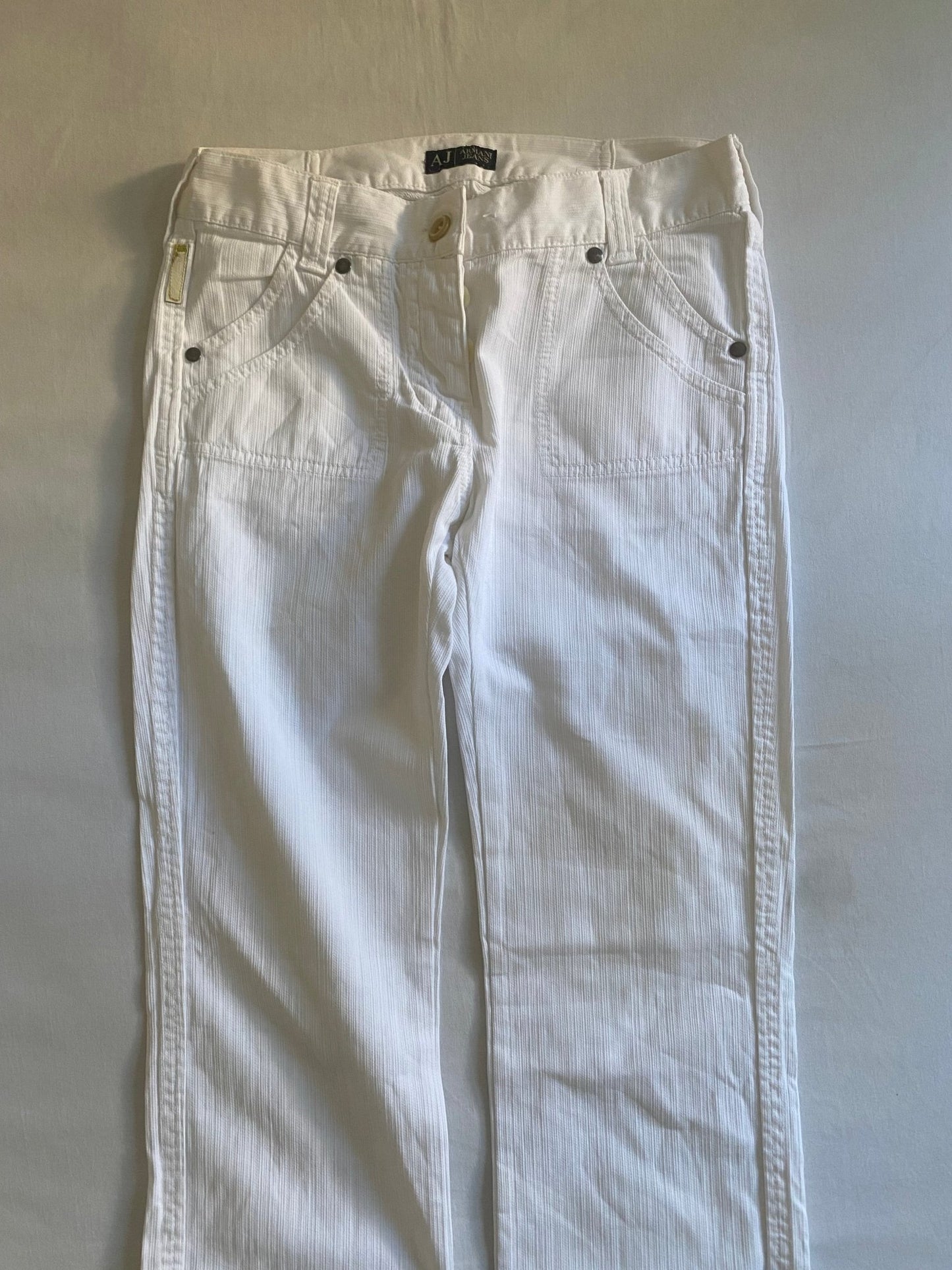 Pantaloni albi Y2K Armani – Made in Italy – Mărimea 28 - anbracaminte