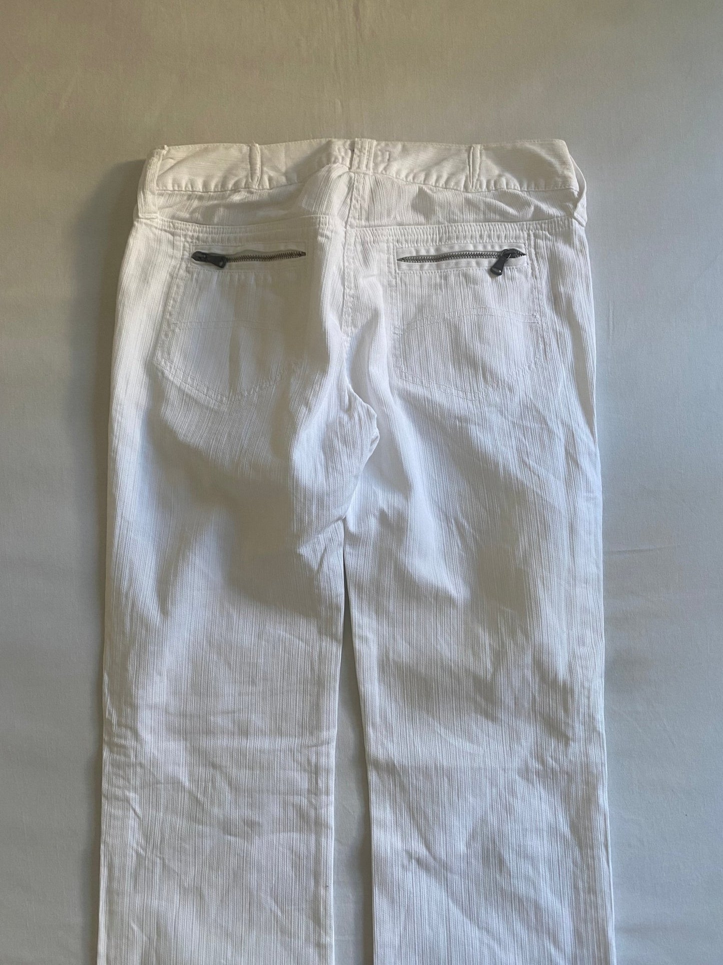 Pantaloni albi Y2K Armani – Made in Italy – Mărimea 28 - anbracaminte