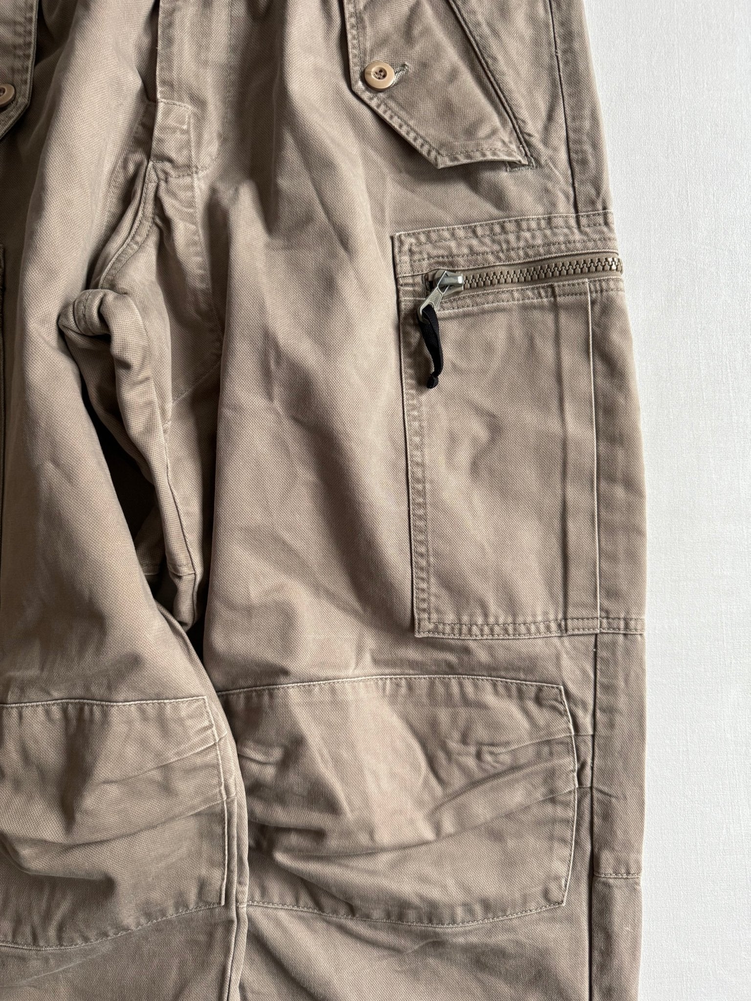 🪖 Pantaloni cargo Guess Y2K crem pentru bărbați – mărimea US 33 - anbracaminte