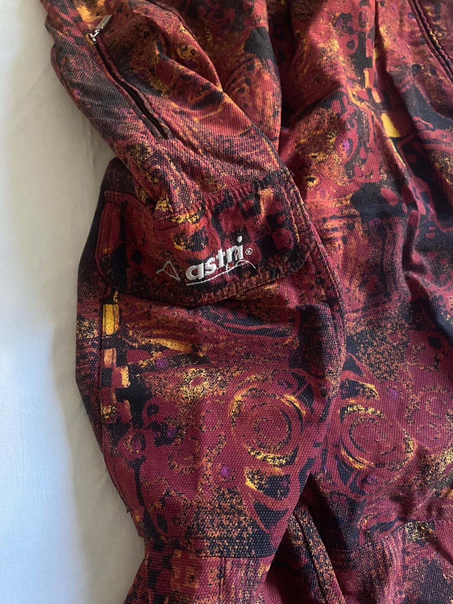 Pantaloni Cargo Vintage Activewear cu Print – Made in Austria – Mărime L - anbracaminte