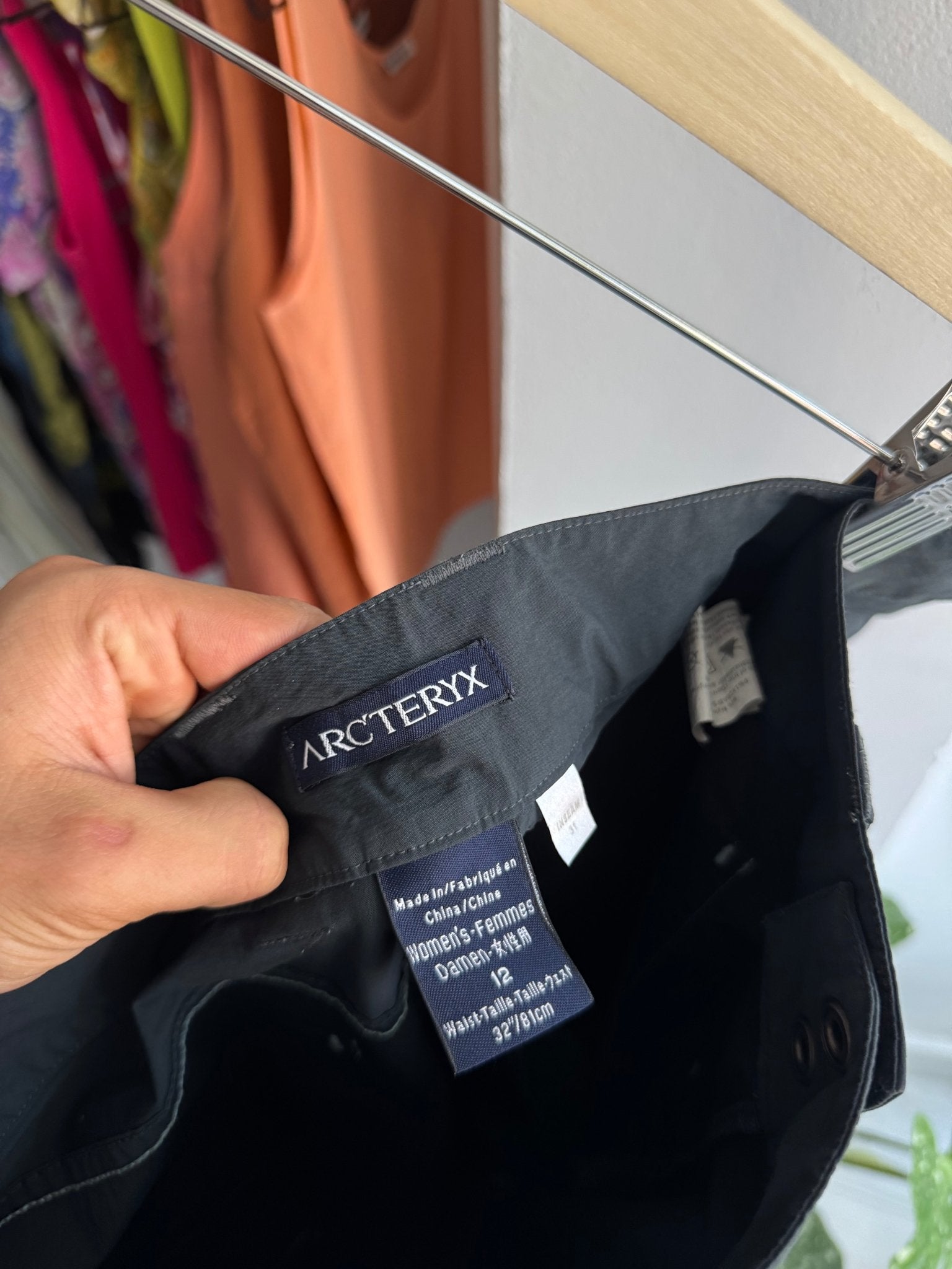 🥾 Pantaloni de Drumeție Arc’teryx – US 12 Damă (L) - anbracaminte