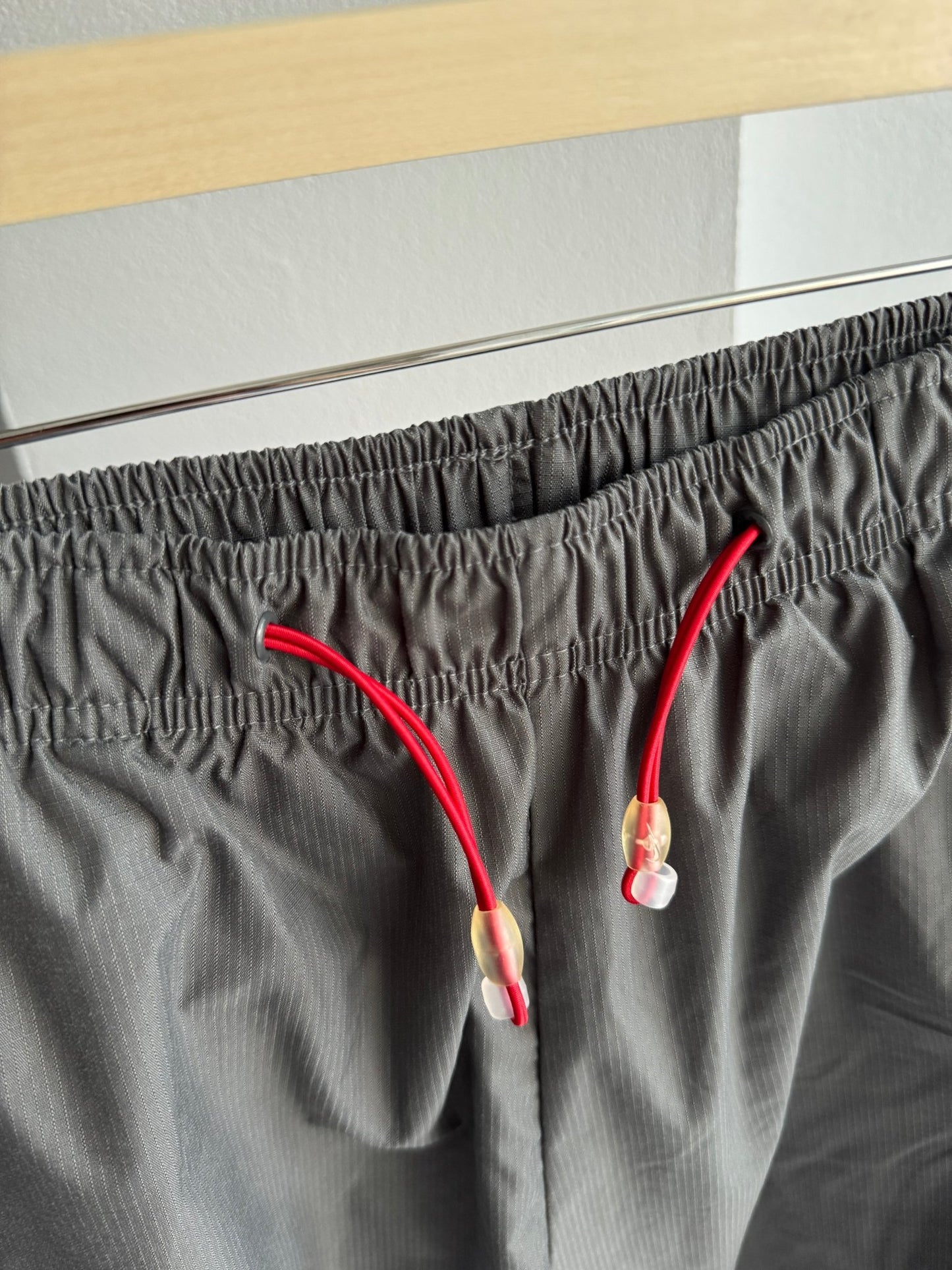 🕶️ Pantaloni de trening Y2K Nike Hex Grey – Mărime L - anbracaminte