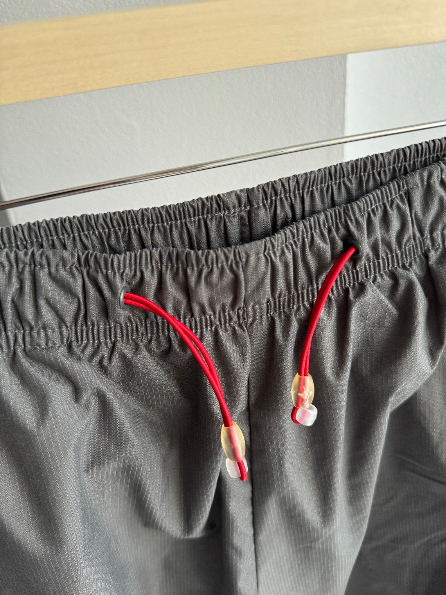 🕶️ Pantaloni de trening Y2K Nike Hex Grey – Mărime L - anbracaminte