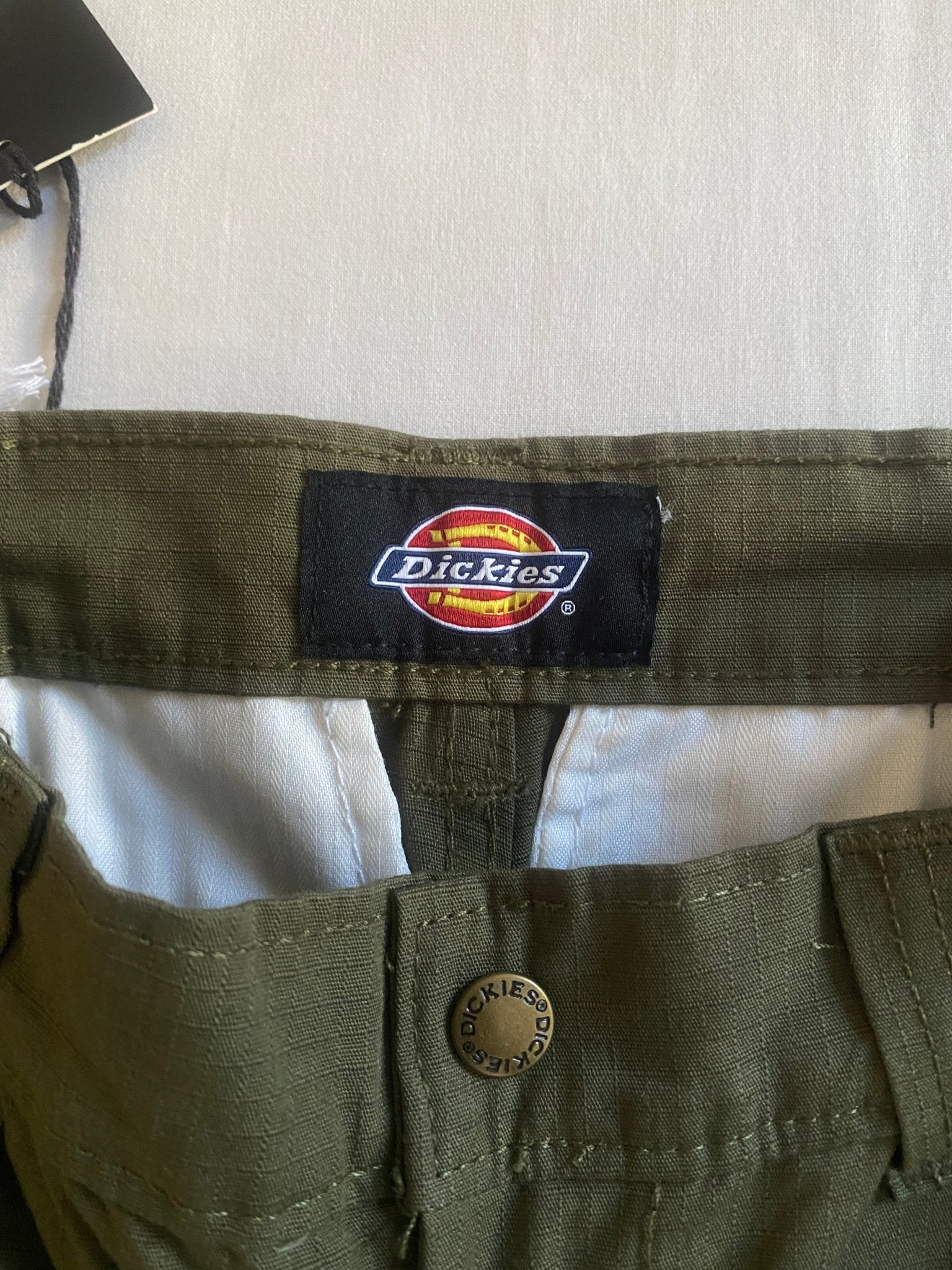 🪖 Pantaloni Dickies Cargo – Dark Olive – New with Tags – W26 - anbracaminte
