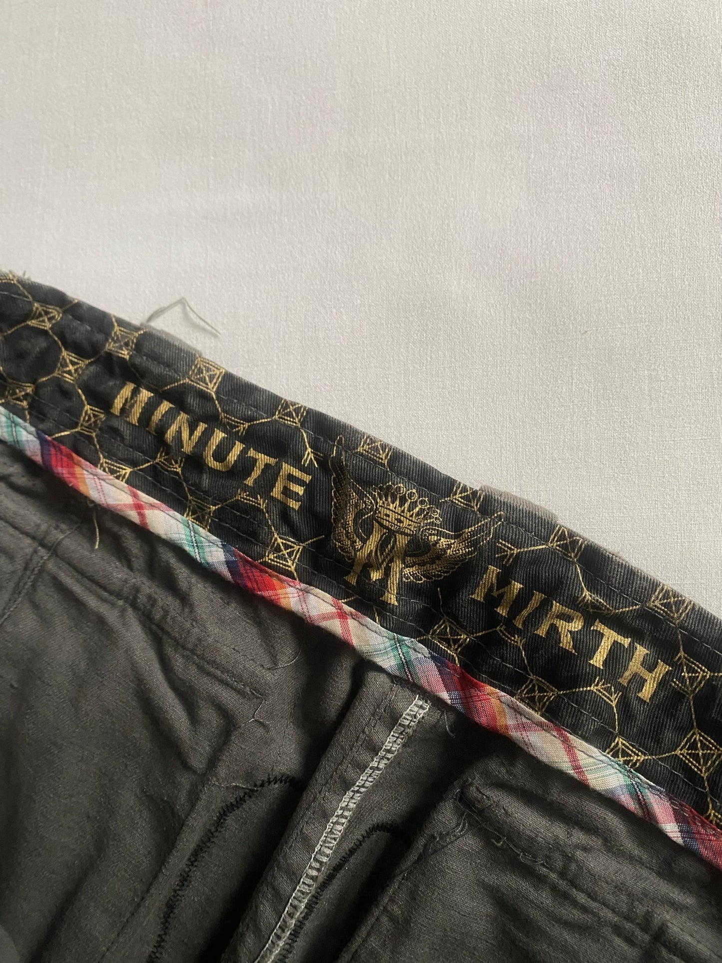 Pantaloni scurți cargo Y2K cu imprimeu original, mărimea US 34 🎨 - anbracaminte