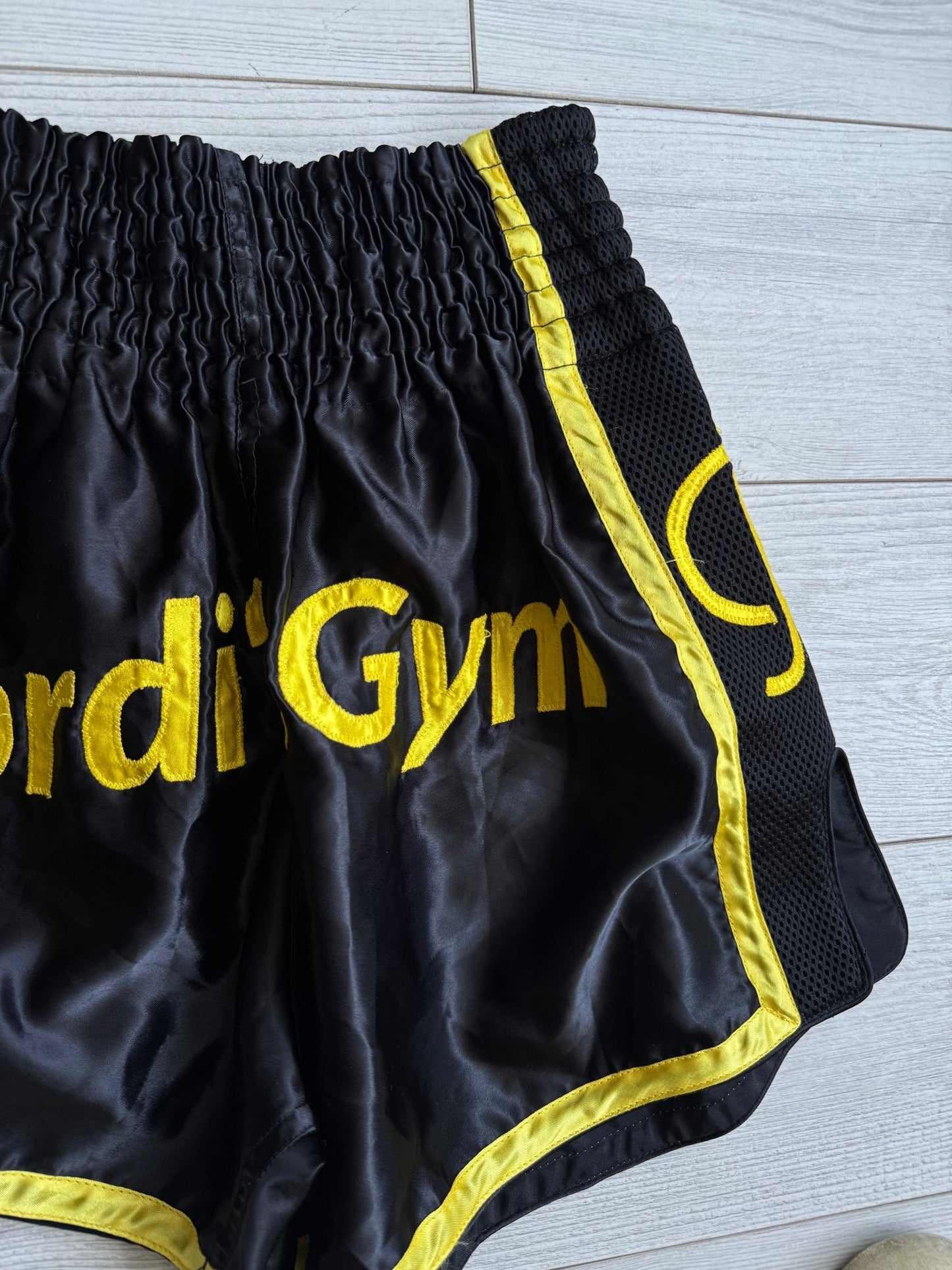 🥊 Pantaloni Scurți Muay Thai – M Bărbați - anbracaminte