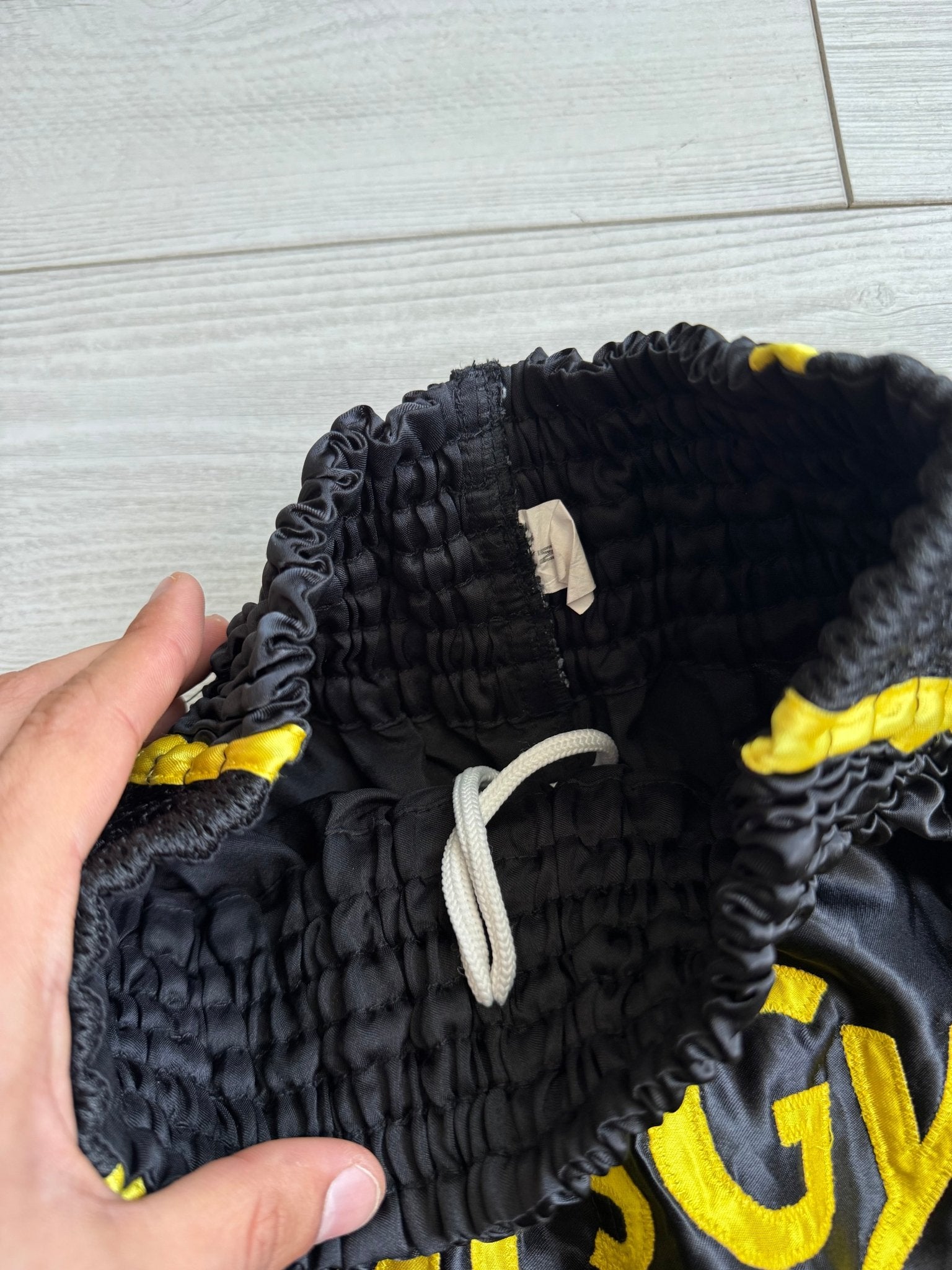 🥊 Pantaloni Scurți Muay Thai – M Bărbați - anbracaminte