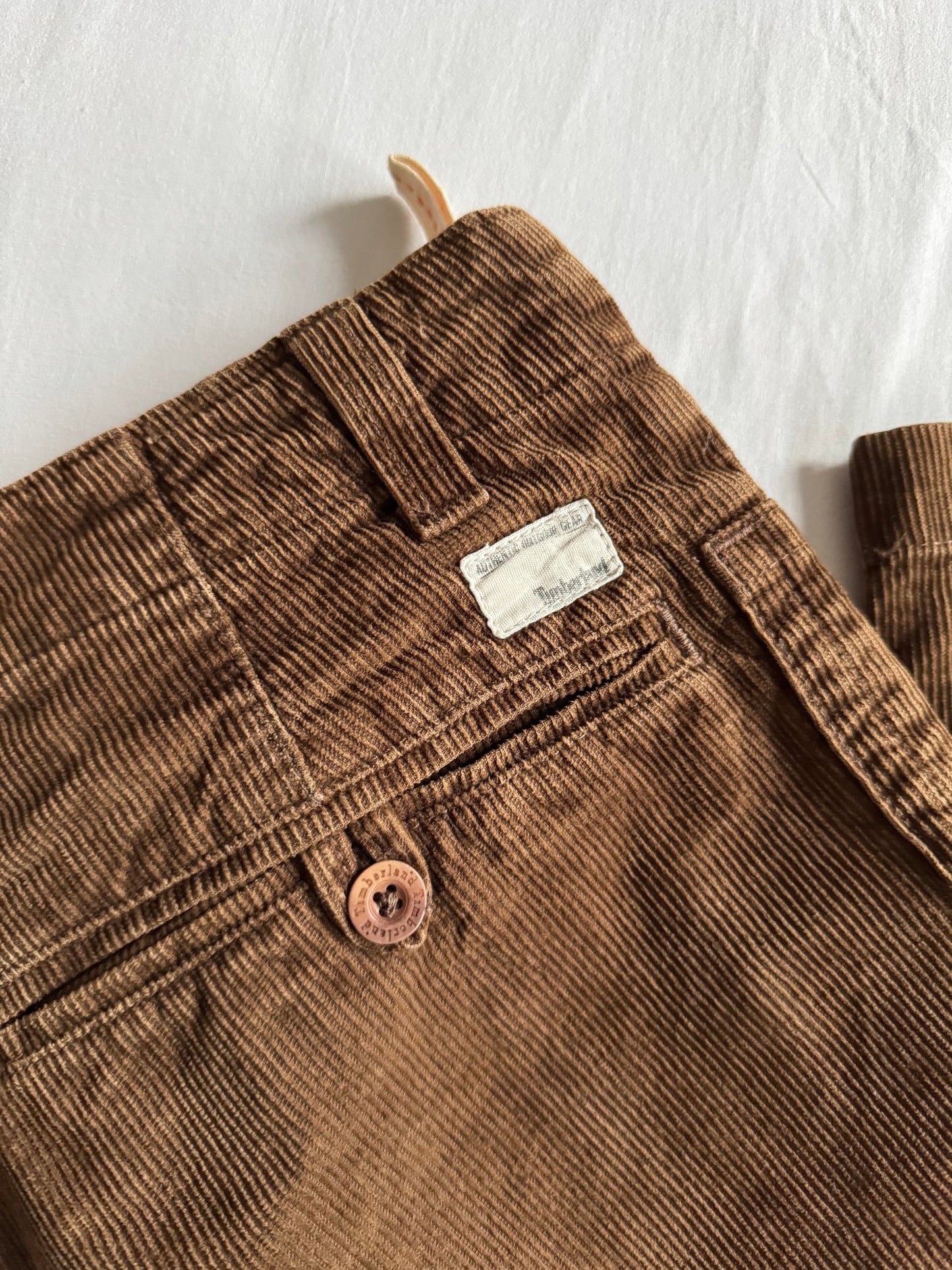 🪵 Pantaloni Timberland din catifea reiată maro închis – Baggy Fit (mărimea US 33) - anbracaminte