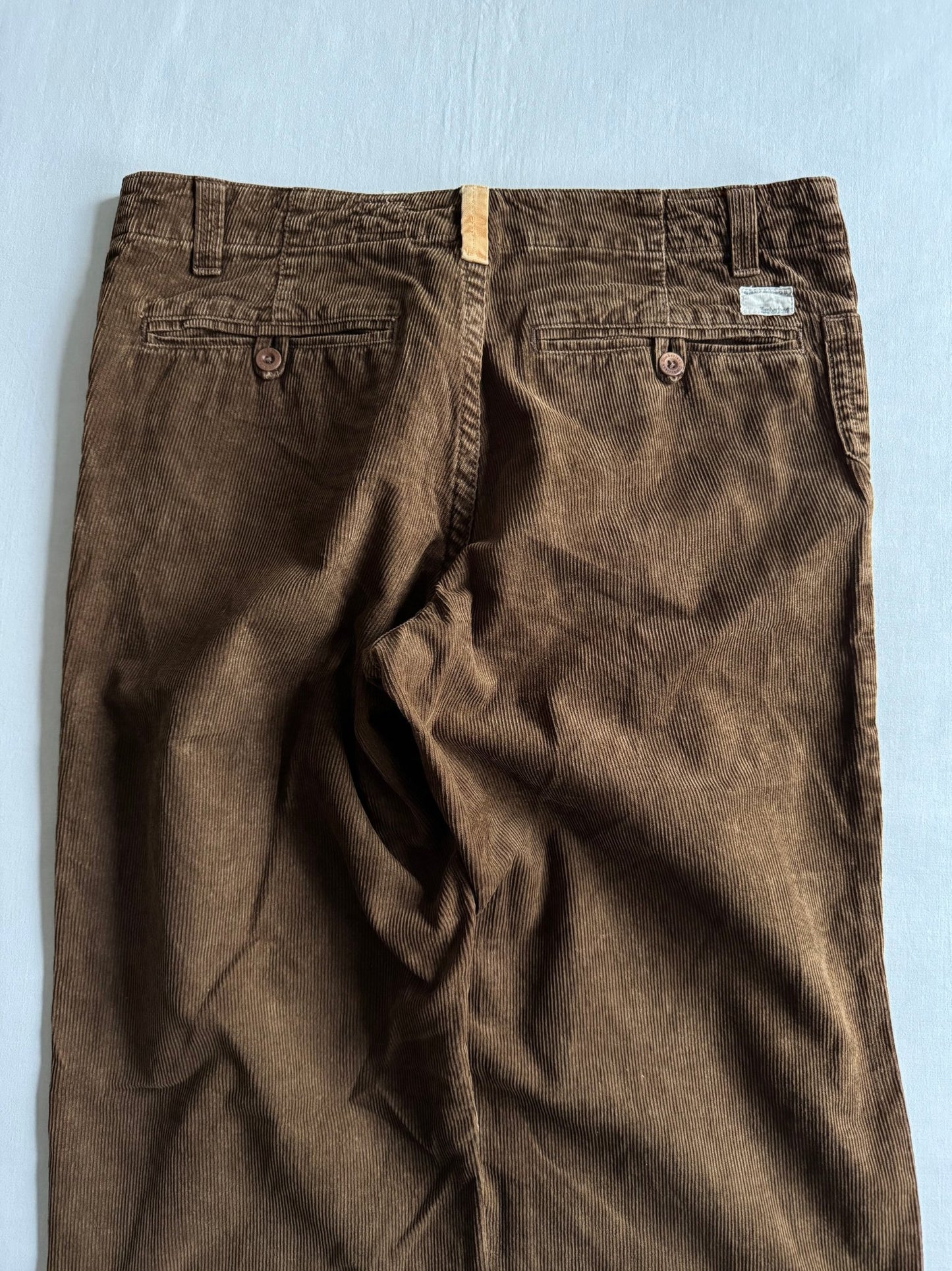 🪵 Pantaloni Timberland din catifea reiată maro închis – Baggy Fit (mărimea US 33) - anbracaminte