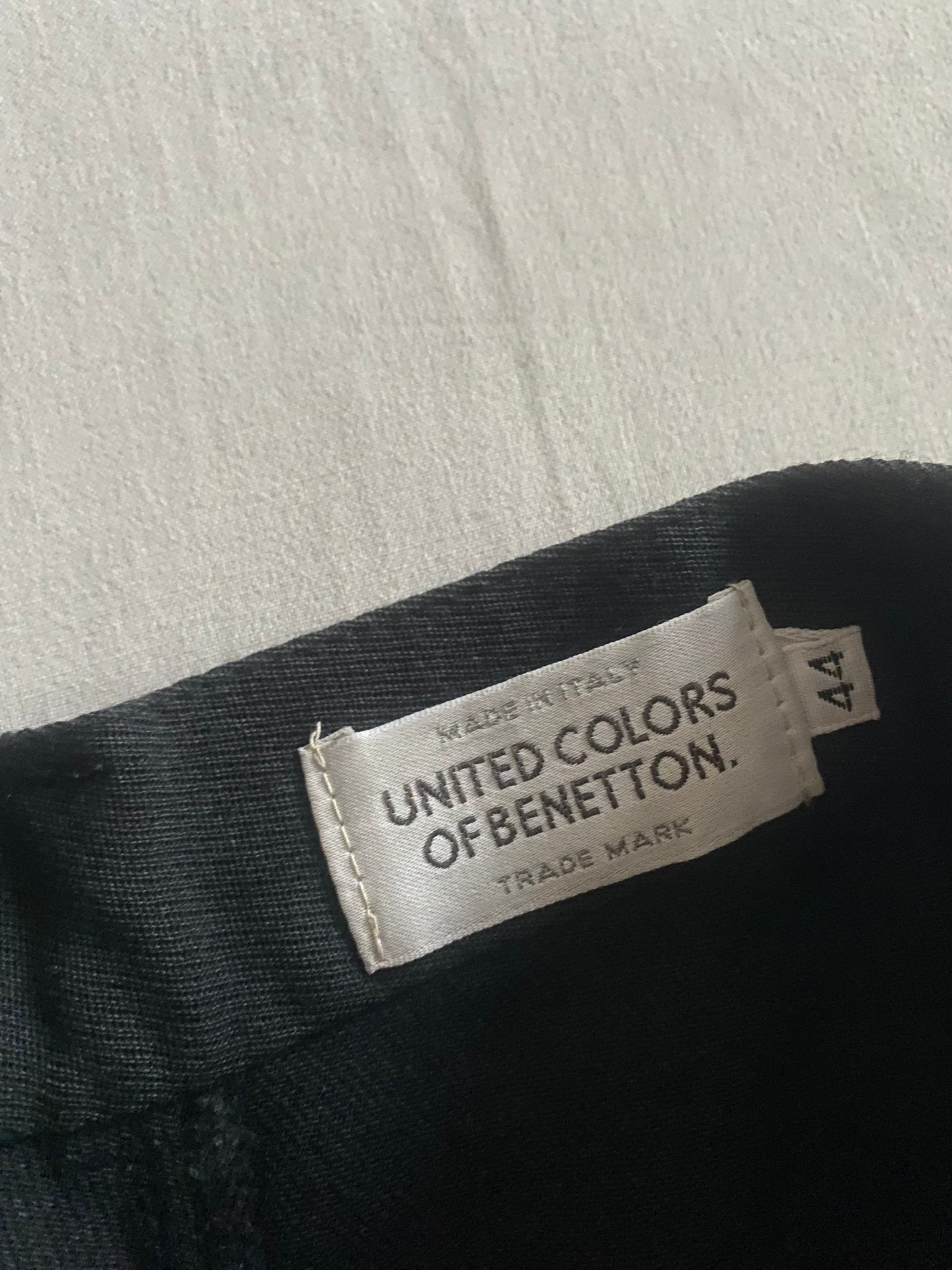Pantaloni Vintage Benetton – Gri Închis – 50% Lână / 50% Vascoză – IT 44 (EU 40) – Made in Italy - anbracaminte