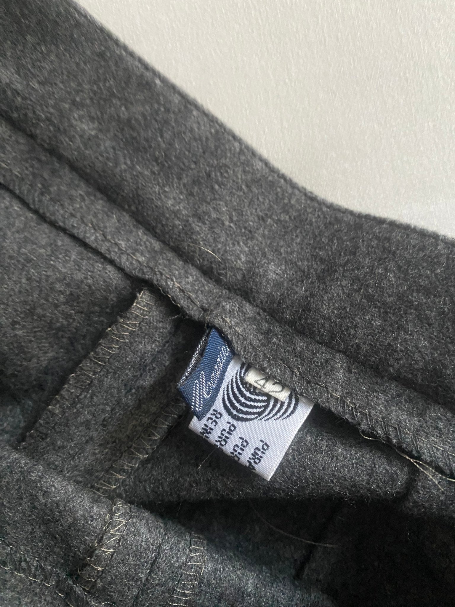 🐑 Pantaloni Vintage Gri Deschis – 100% Lână Virgină – IT 42 (EU 38) - anbracaminte